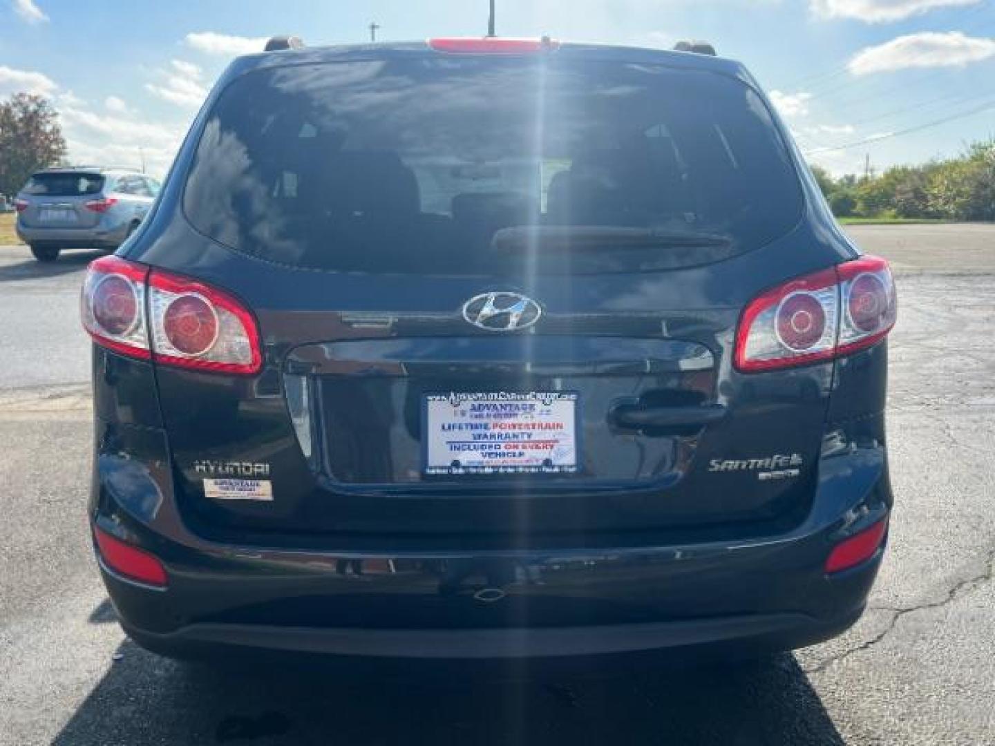 2010 Gray Hyundai Santa Fe GLS (5NMSGDAB1AH) , 6V transmission, located at 401 Woodman Dr, Riverside, OH, 45431, (937) 908-9800, 39.760899, -84.123421 - Photo#4