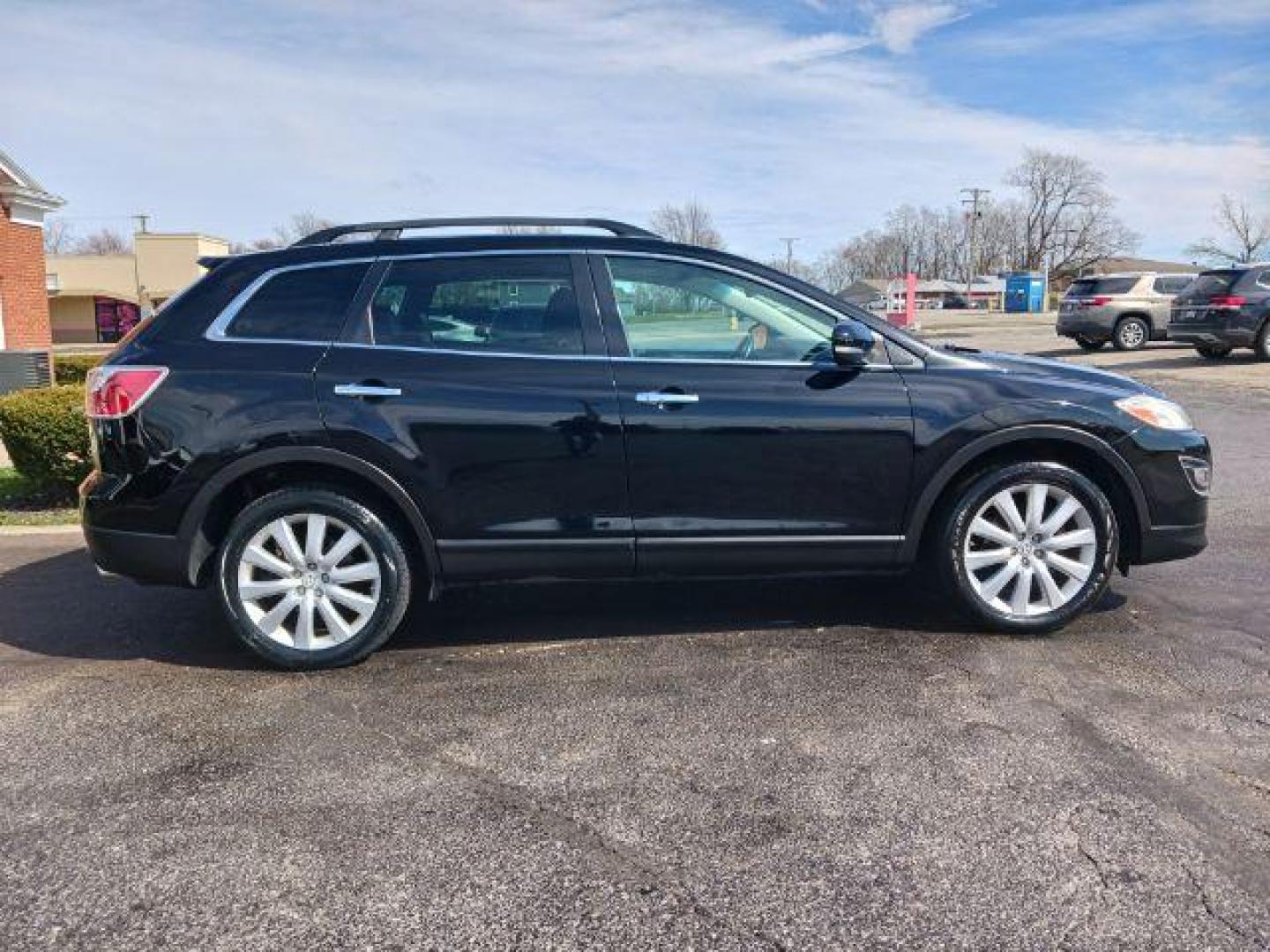 2010 Black Mazda CX-9 AWD (JM3TB3MV1A0) , located at 1184 Kauffman Ave, Fairborn, OH, 45324, (937) 908-9800, 39.807072, -84.030914 - Photo#4