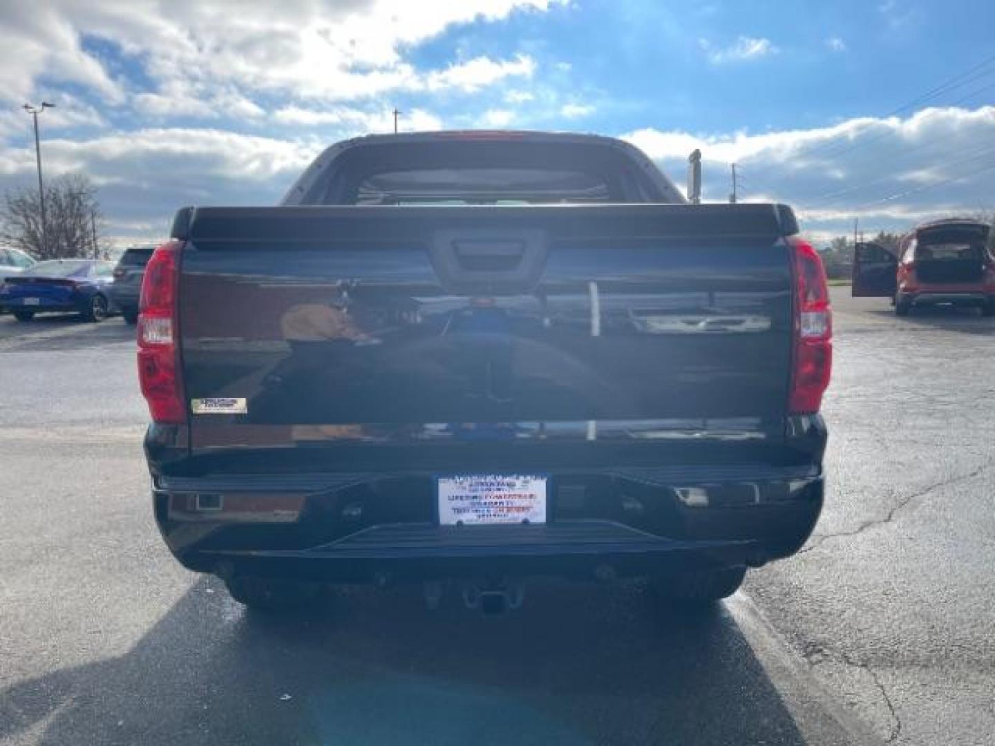 2011 Black Chevrolet Avalanche LTZ 4WD (3GNTKGE30BG) with an 5.3L V8 OHV 16V FFV engine, 4-Speed Automatic transmission, located at 401 Woodman Dr, Riverside, OH, 45431, (937) 908-9800, 39.760899, -84.123421 - Photo#4