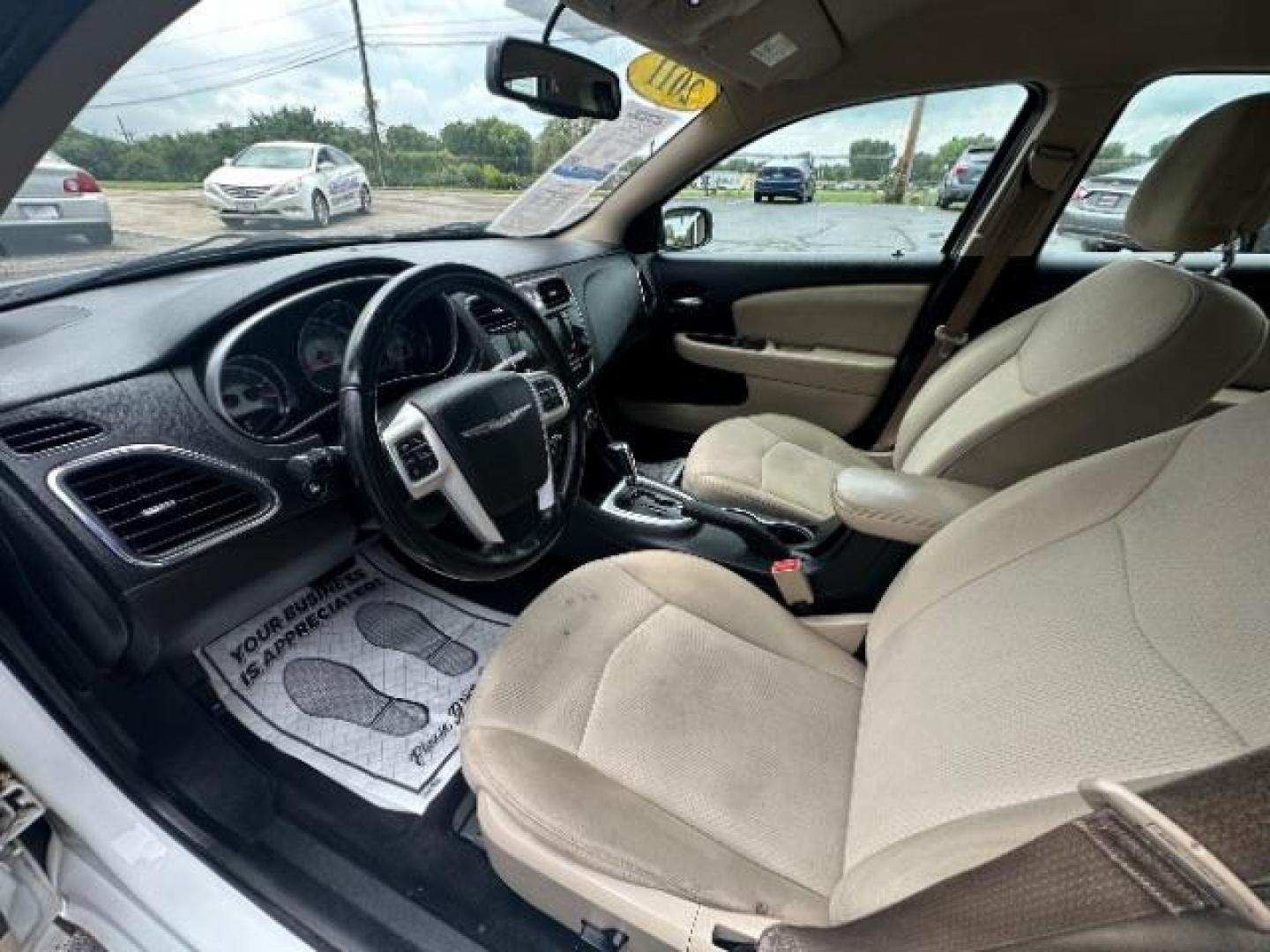 2011 White Gold Chrysler 200 Touring (1C3BC1FB3BN) with an 2.4L L4 DOHC 16V engine, 6-Speed Automatic transmission, located at 880 E. National Road, Vandalia, OH, 45377, (937) 908-9800, 39.891918, -84.183594 - Photo#6