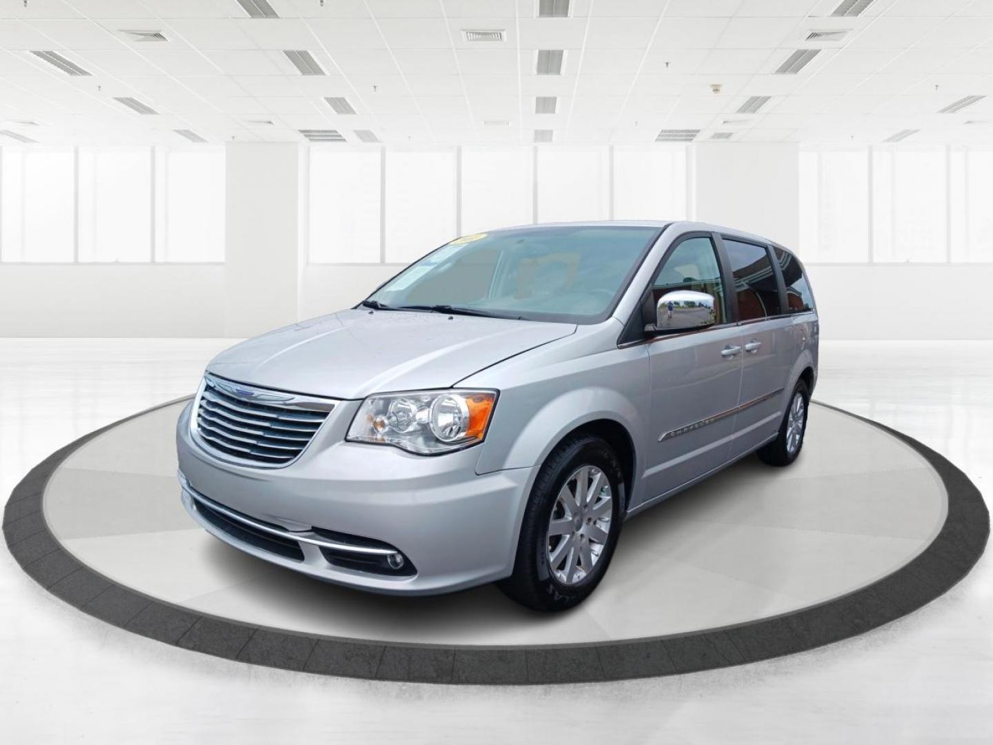 2011 Bright Silver Metallic Chrysler Town and Country Touring-L (2A4RR8DG1BR) with an 3.6L V6 DOHC 24V engine, 6-Speed Automatic transmission, located at 1099 N County Rd 25A, Troy, OH, 45373, (937) 908-9800, 40.057079, -84.212883 - Photo#7