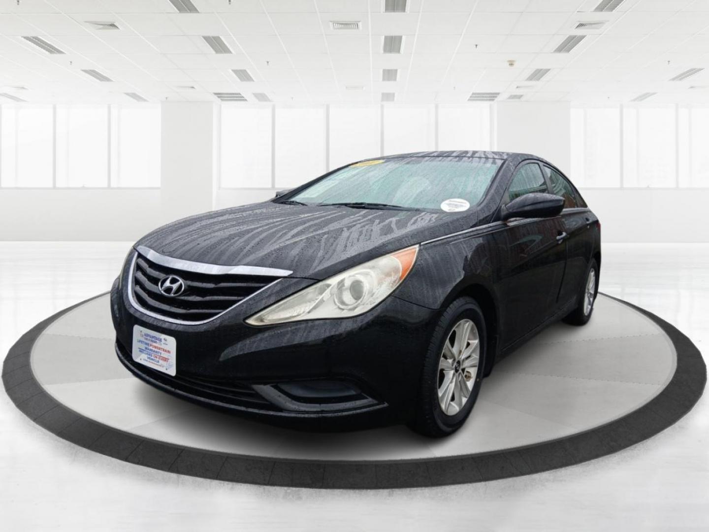 2011 Hyundai Sonata GLS Auto (5NPEB4AC5BH) with an 2.4L L4 DOHC 16V engine, 6-Speed Automatic transmission, located at 1099 N County Rd 25A, Troy, OH, 45373, (937) 908-9800, 40.057079, -84.212883 - 2011 Hyundai Sonata GLS Auto - Photo#7