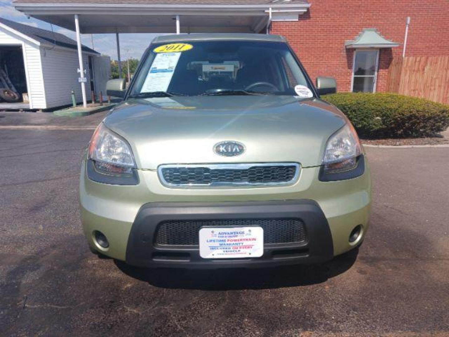 2011 Alien Metallic Kia Soul + (KNDJT2A28B7) with an 2.0L L4 DOHC 16V engine, located at 1230 East Main St, Xenia, OH, 45385, (937) 908-9800, 39.688026, -83.910172 - Photo#1