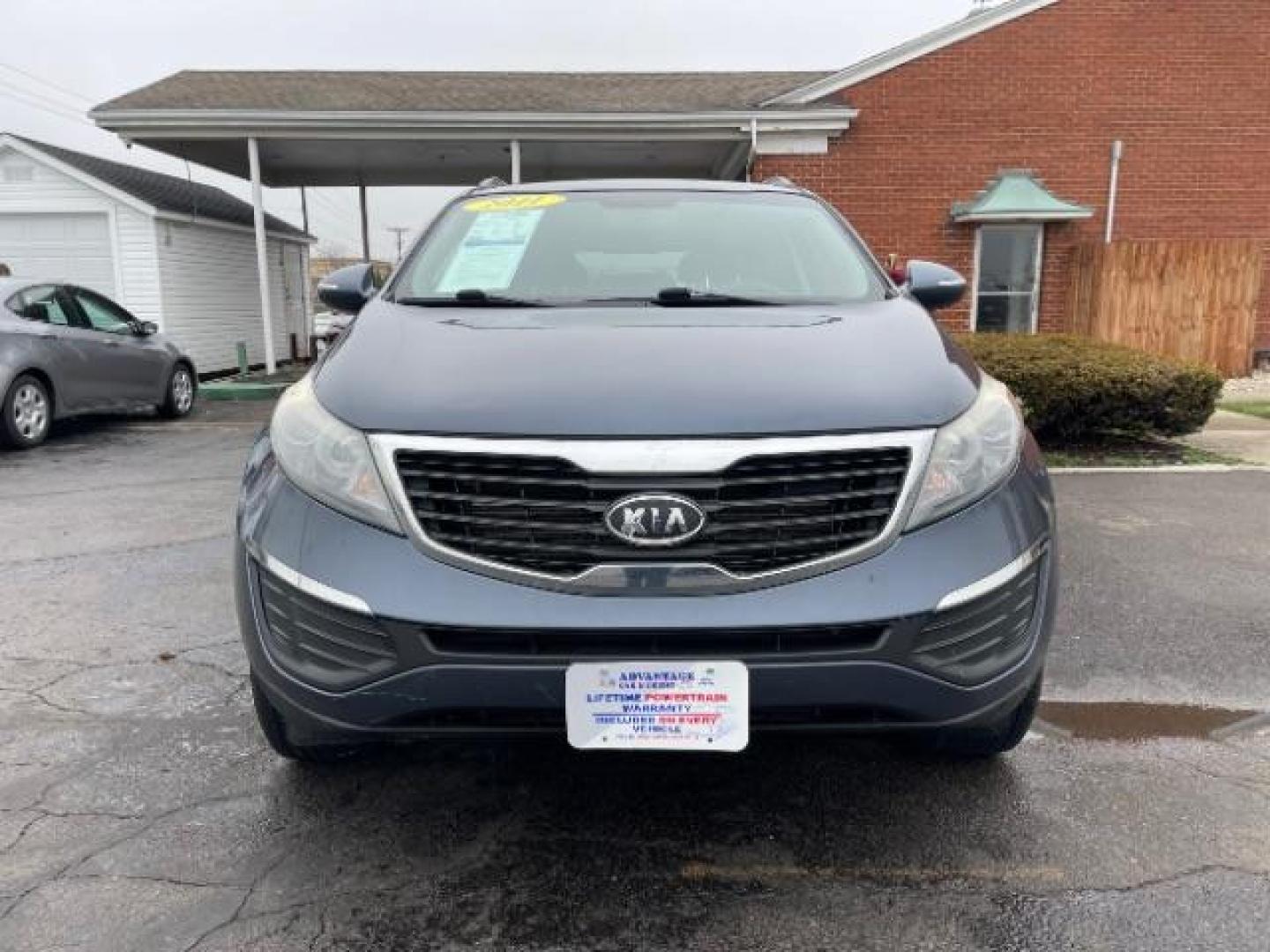 2011 Retro Blue Metallic Kia Sportage LX FWD (KNDPB3A22B7) with an 2.4L V6 DOHC 24V engine, 6-Speed Automatic transmission, located at 1230 East Main St, Xenia, OH, 45385, (937) 908-9800, 39.688026, -83.910172 - Photo#4