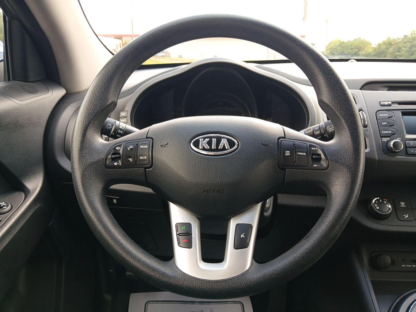 2011 Retro Blue Metallic Kia Sportage (KNDPB3A24B7) with an 2.4L V6 DOHC 24V engine, 6-Speed Automatic transmission, located at 1230 East Main St, Xenia, OH, 45385, (937) 908-9800, 39.688026, -83.910172 - Photo#15