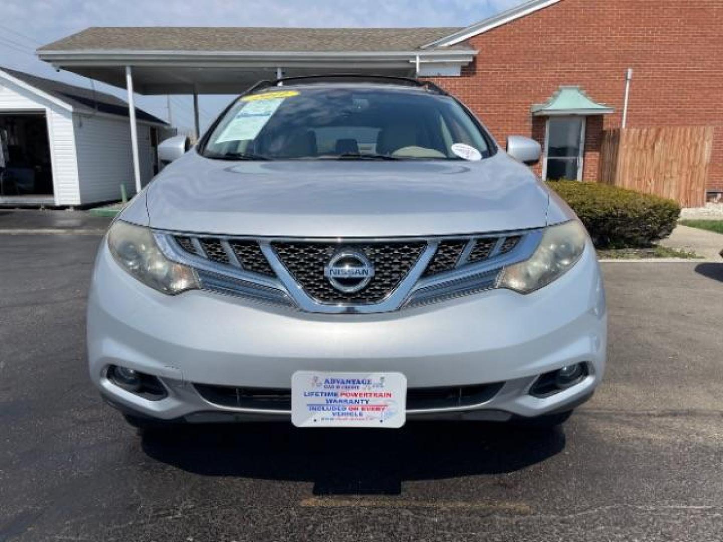 2011 Brilliant Silver Metallic Nissan Murano SL AWD (JN8AZ1MW1BW) with an 3.5L V6 DOHC 24V engine, Continuously Variable Transmission transmission, located at 401 Woodman Dr, Riverside, OH, 45431, (937) 908-9800, 39.760899, -84.123421 - Photo#4