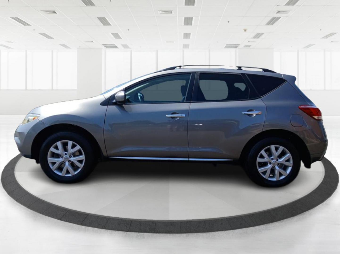 2011 Platinum Graphite Metallic Nissan Murano (JN8AZ1MW7BW) with an 3.5L V6 DOHC 24V engine, Continuously Variable Transmission transmission, located at 880 E. National Road, Vandalia, OH, 45377, (937) 908-9800, 39.891918, -84.183594 - Photo#5