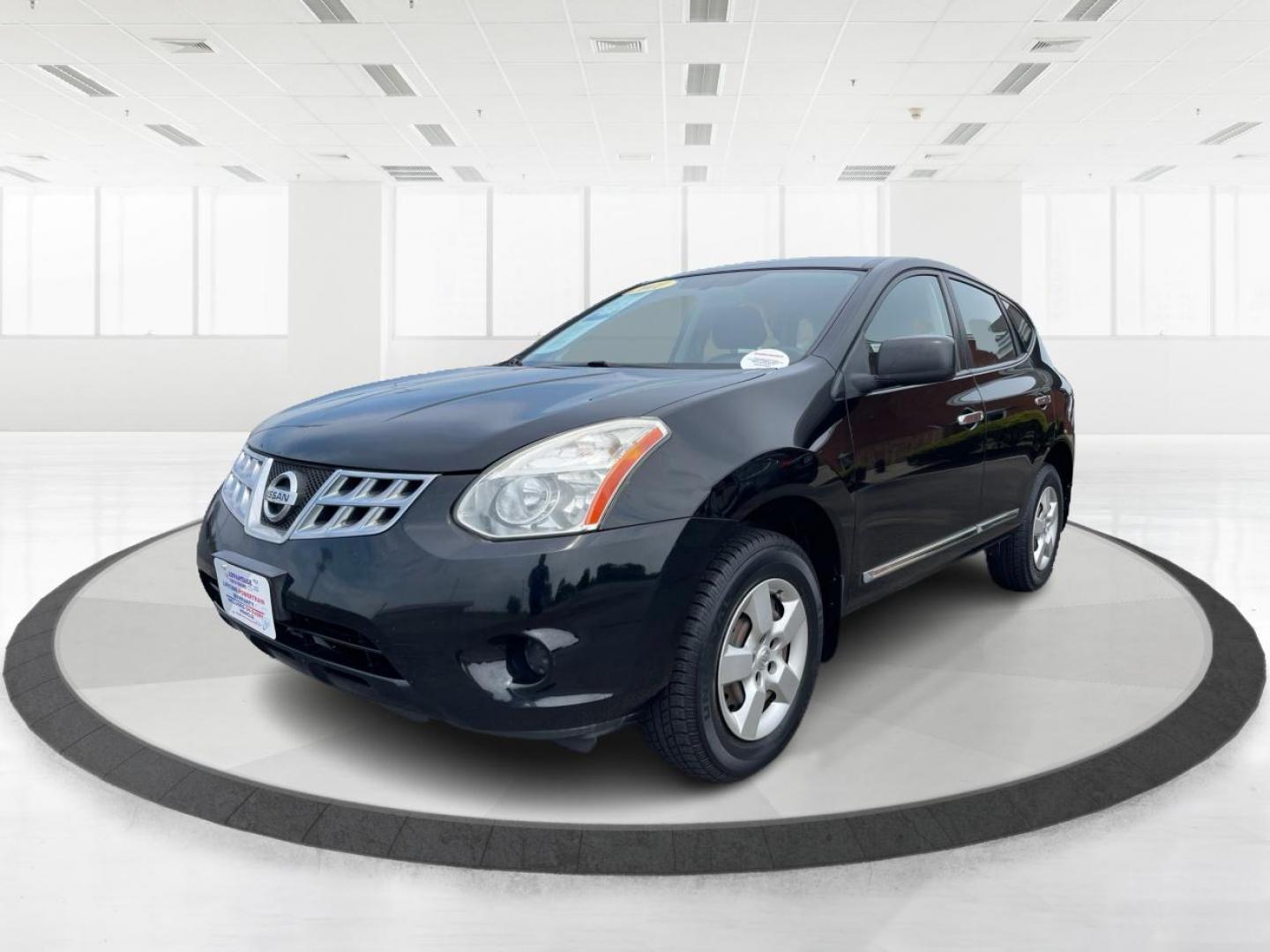 2011 Super Black Nissan Rogue S AWD (JN8AS5MV2BW) with an 2.5L L4 DOHC 16V engine, Continuously Variable Transmission transmission, located at 880 E. National Road, Vandalia, OH, 45377, (937) 908-9800, 39.891918, -84.183594 - Photo#7