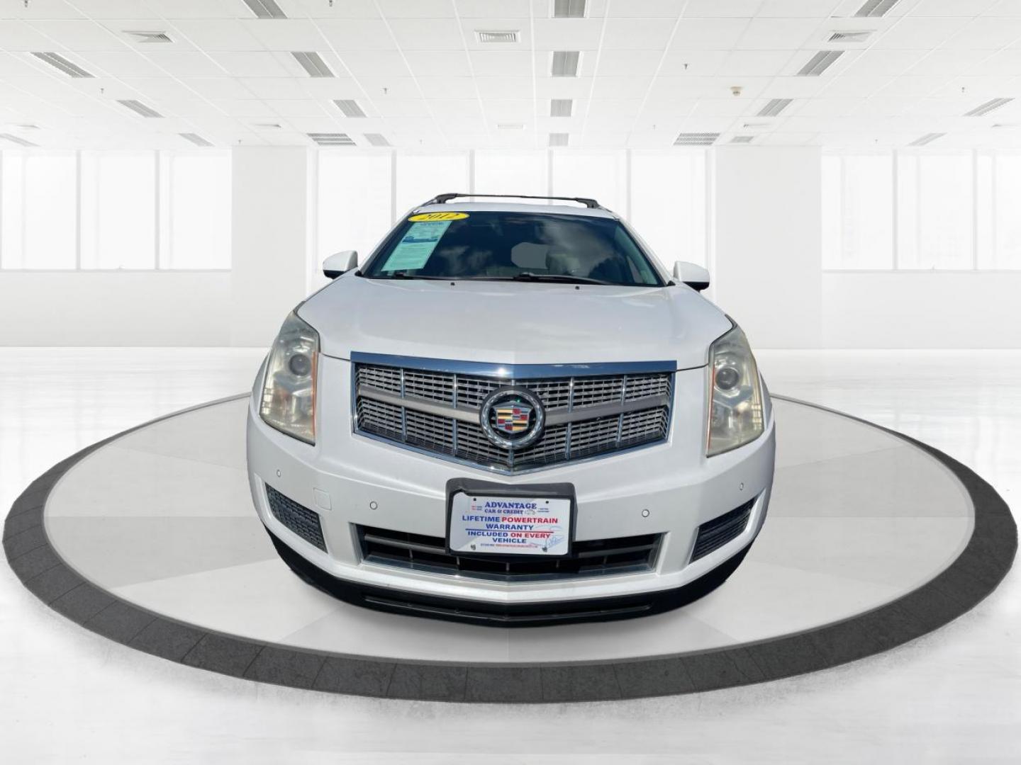 2012 White Cadillac SRX Luxury AWD (3GYFNDE38CS) with an 3.6L V6 DOHC 24V FFV engine, 6-Speed Automatic transmission, located at 1230 East Main St, Xenia, OH, 45385, (937) 908-9800, 39.688026, -83.910172 - Photo#6