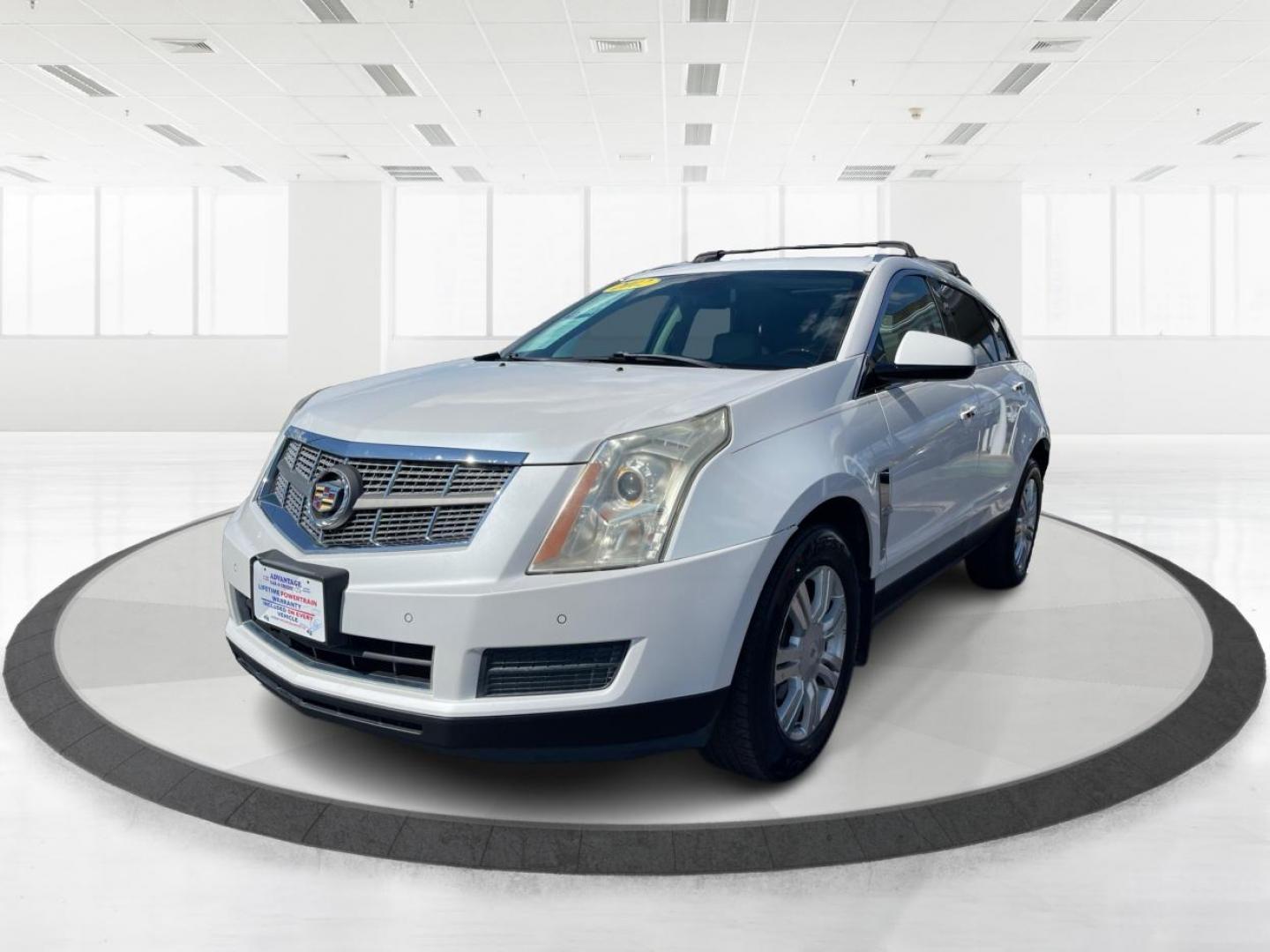 2012 White Cadillac SRX Luxury AWD (3GYFNDE38CS) with an 3.6L V6 DOHC 24V FFV engine, 6-Speed Automatic transmission, located at 1230 East Main St, Xenia, OH, 45385, (937) 908-9800, 39.688026, -83.910172 - Photo#7