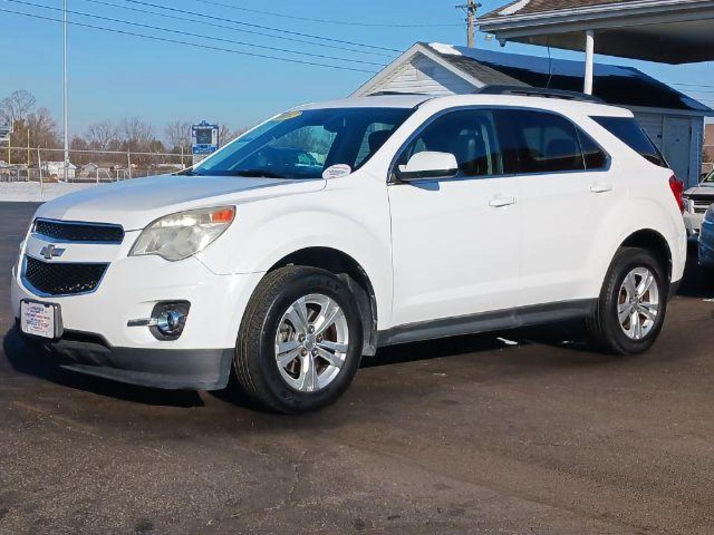 2012 Summit White Chevrolet Equinox 2LT AWD (2GNFLNEK7C6) with an 2.4L L4 DOHC 16V engine, 6-Speed Automatic transmission, located at 4508 South Dixie Dr, Moraine, OH, 45439, (937) 908-9800, 39.689976, -84.218452 - Photo#2