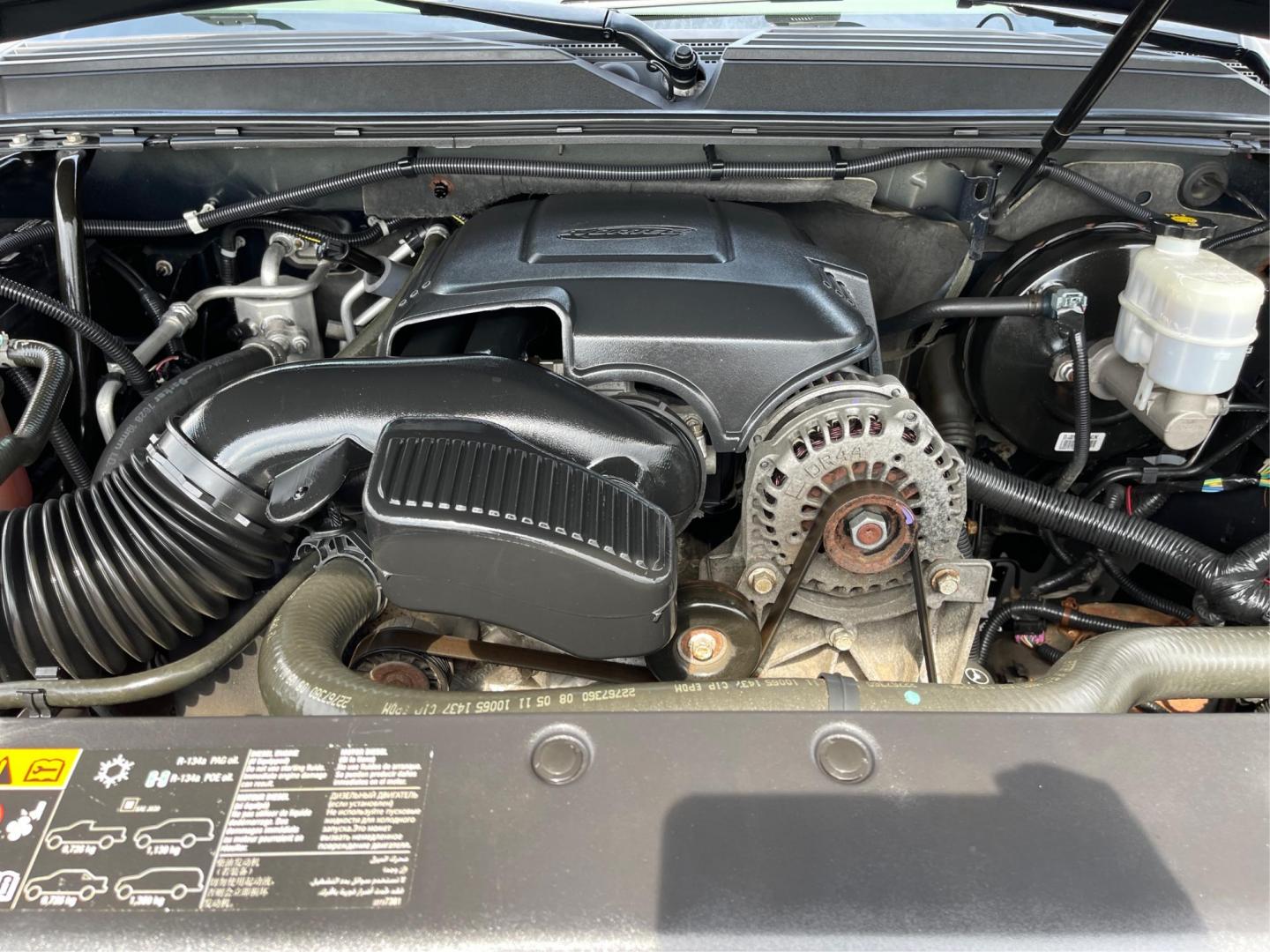 2012 Black Chevrolet Suburban LT 1500 4WD (1GNSKJE71CR) with an 5.3L V8 OHV 16V FFV engine, 6-Speed Automatic transmission, located at 1951 S Dayton Lakeview Rd., New Carlisle, OH, 45344, (937) 908-9800, 39.890999, -84.050255 - Photo#10