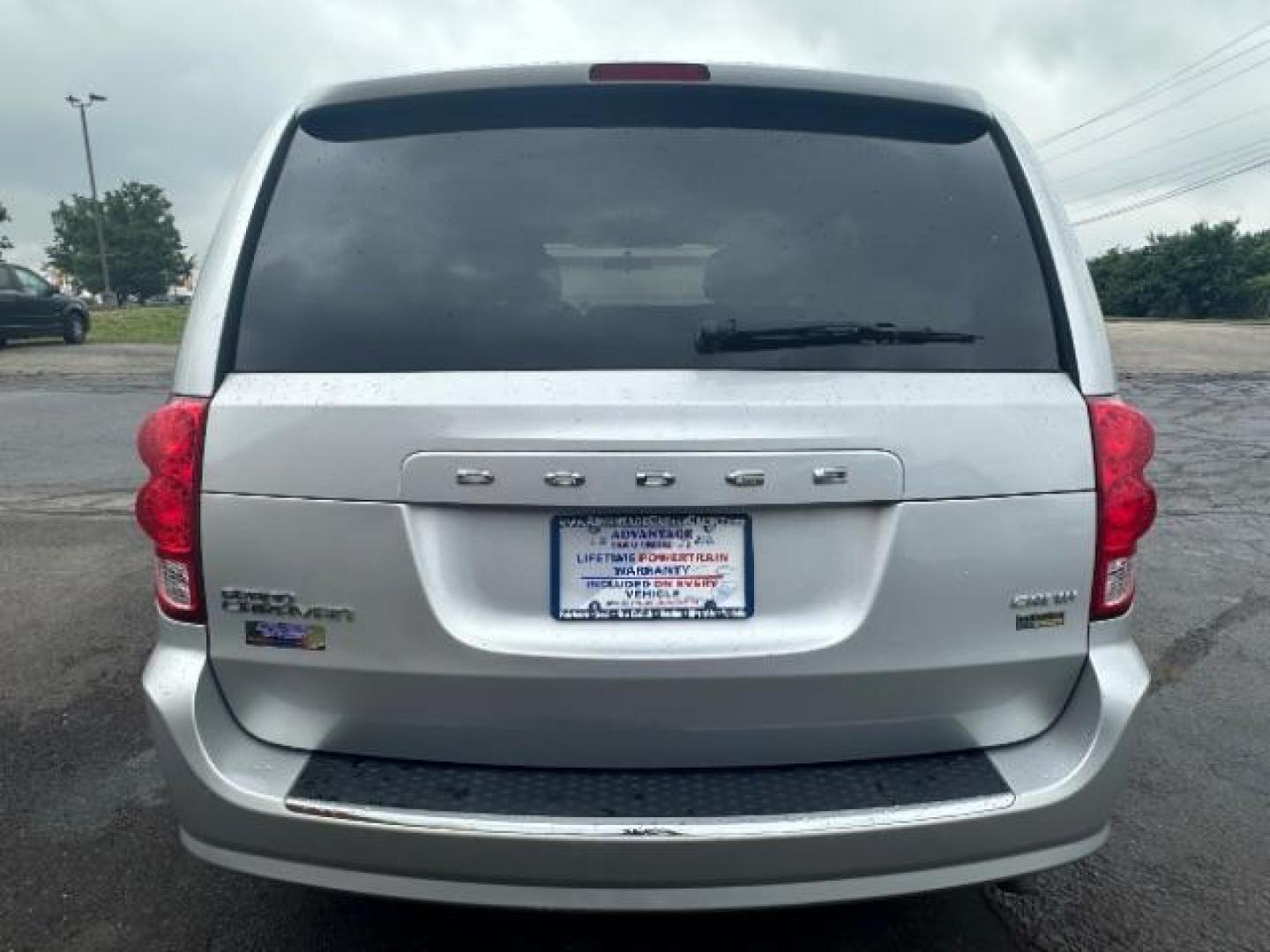 2012 Bright Silver Metallic Dodge Grand Caravan Crew (2C4RDGDGXCR) with an 3.6L V6 DOHC 24V engine, 6-Speed Automatic transmission, located at 4508 South Dixie Dr, Moraine, OH, 45439, (937) 908-9800, 39.689976, -84.218452 - Photo#4