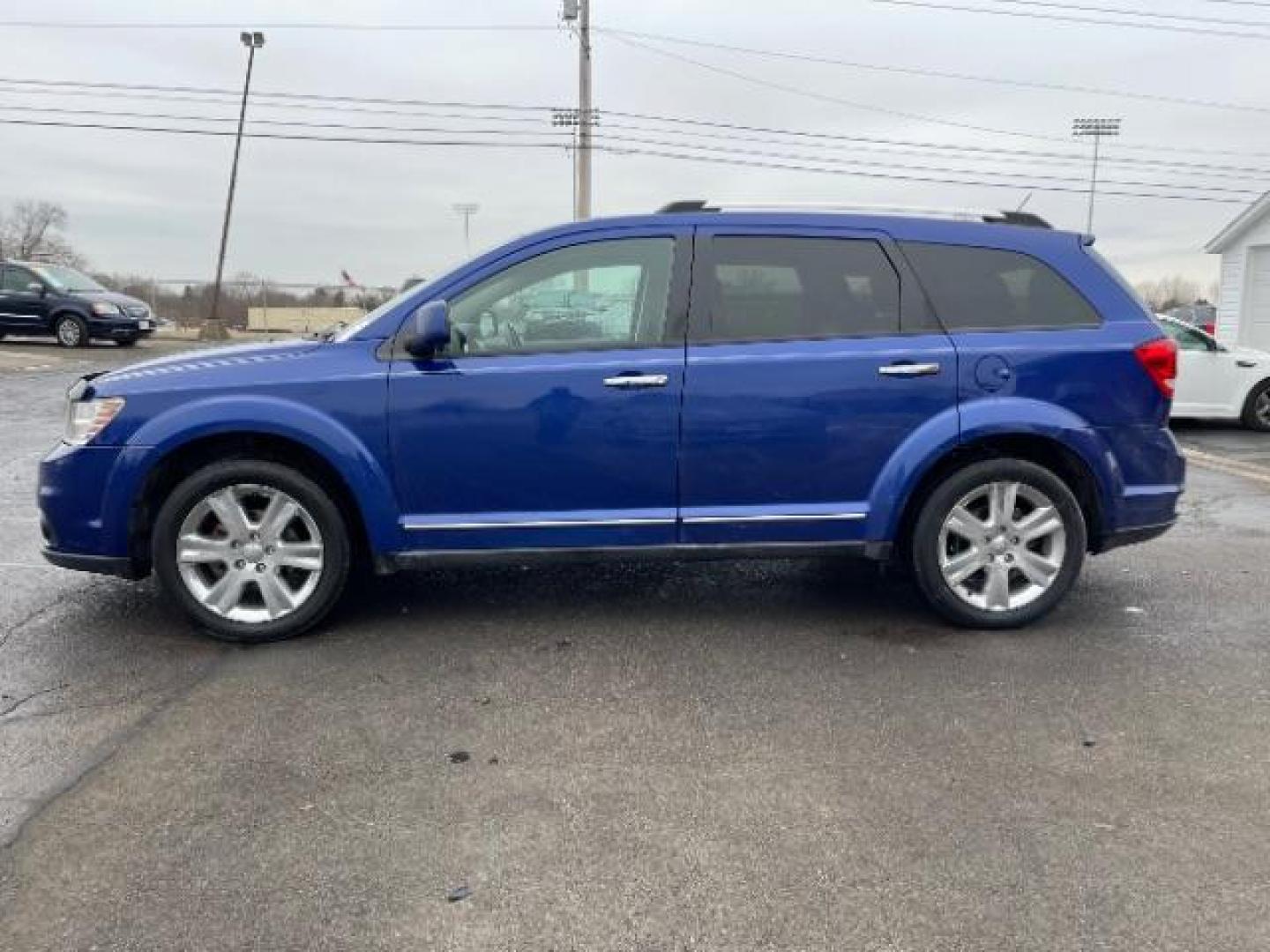 2012 Blue Pearl Coat Dodge Journey Crew (3C4PDCDG0CT) with an 3.6L V6 DOHC 24V engine, 6-Speed Automatic transmission, located at 1099 N County Rd 25A, Troy, OH, 45373, (937) 908-9800, 40.057079, -84.212883 - Photo#5