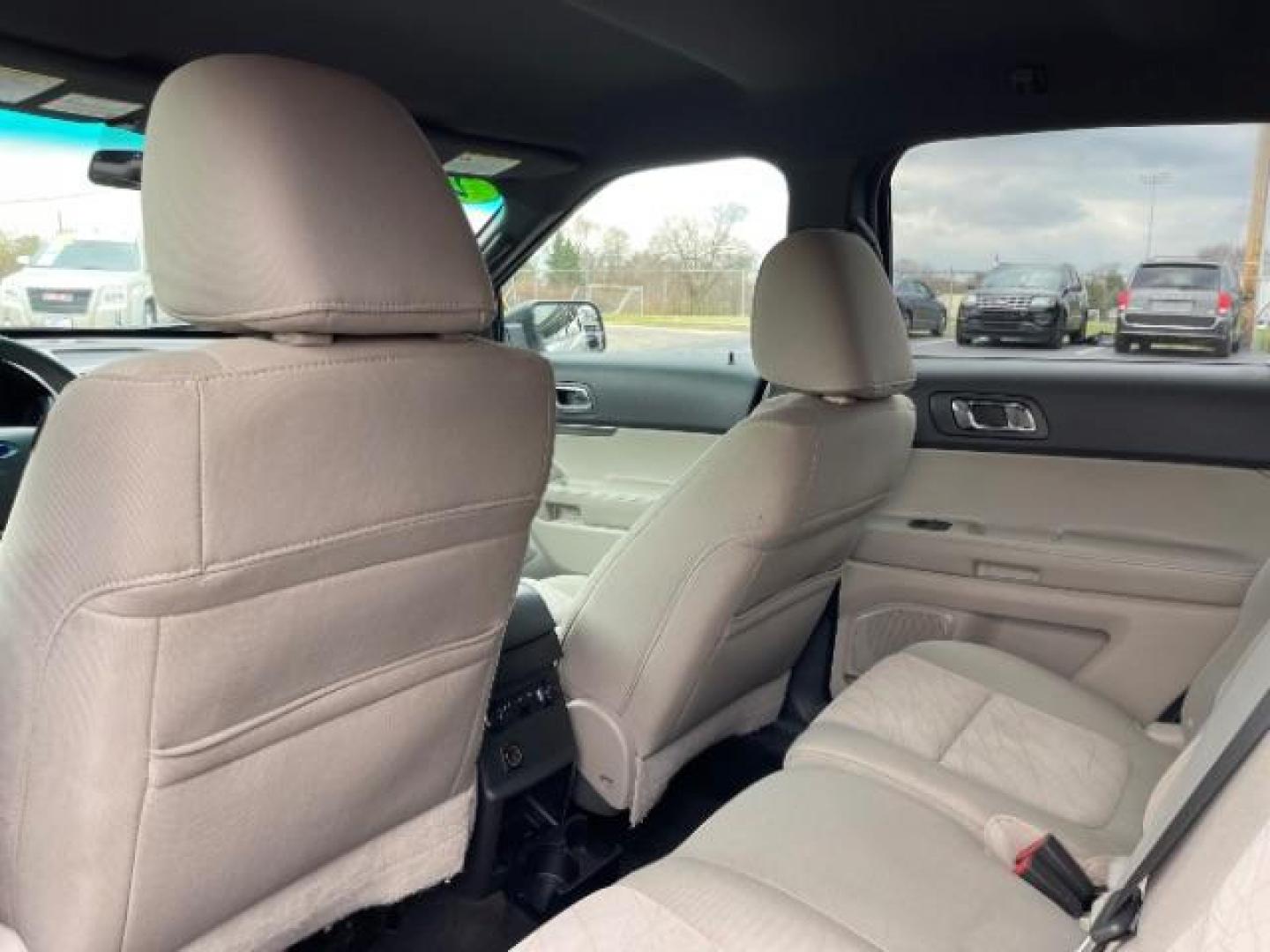 2012 Ingot Silver Metallic Ford Explorer Base FWD (1FMHK7B86CG) with an 3.5L V6 DOHC 24V engine, 6-Speed Automatic transmission, located at 1099 N County Rd 25A, Troy, OH, 45373, (937) 908-9800, 40.057079, -84.212883 - Photo#10