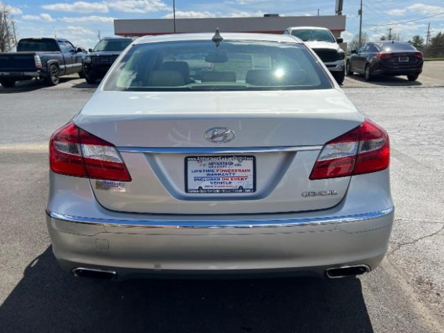 2012 Platinum Metallic Hyundai Genesis 3.8L (KMHGC4DD8CU) with an 3.8L V6 DOHC 24V engine, 6-Speed Automatic transmission, located at 1099 N County Rd 25A, Troy, OH, 45373, (937) 908-9800, 40.057079, -84.212883 - Photo#4