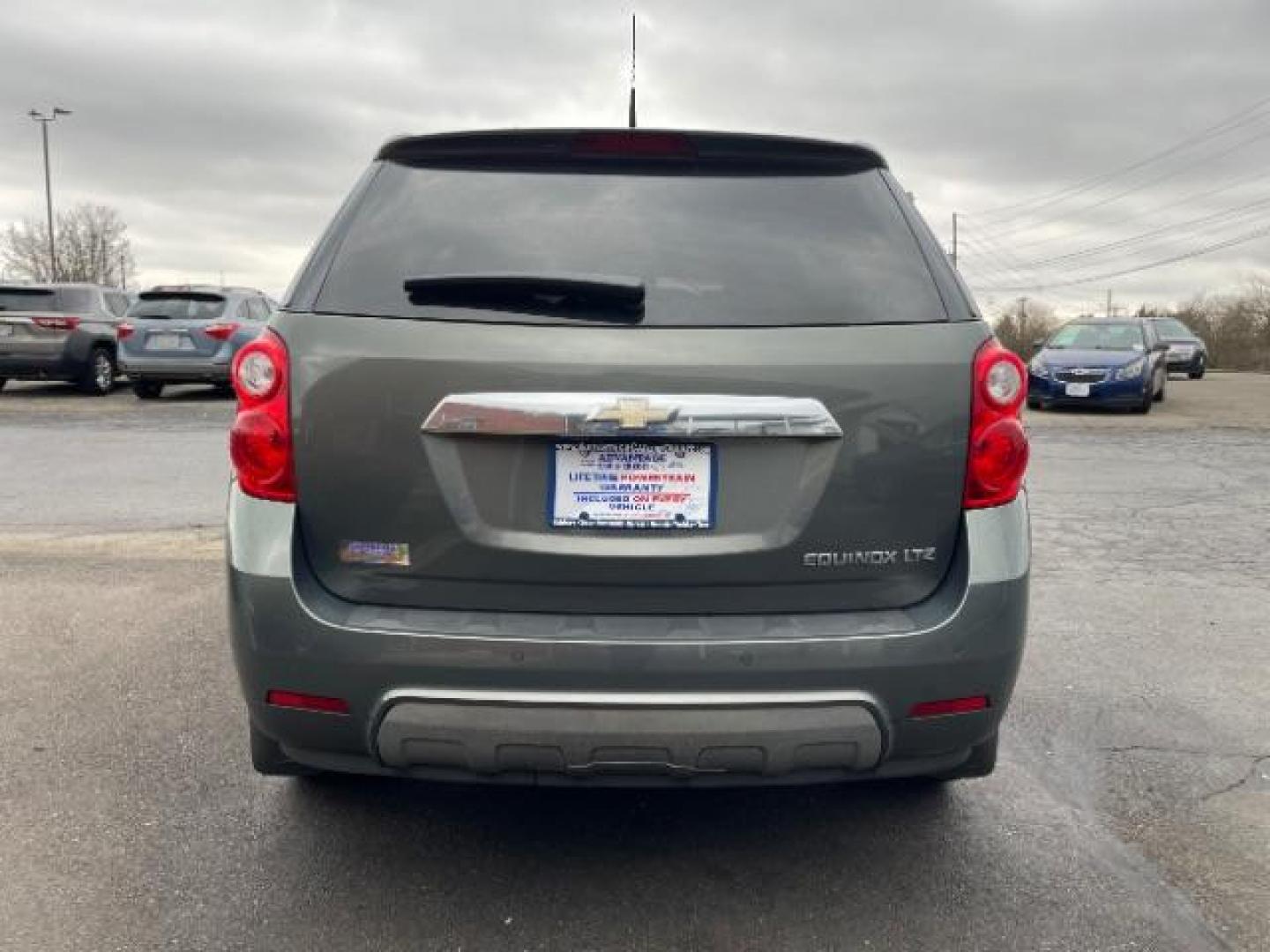 2013 Tungsten Metallic Chevrolet Equinox LTZ 2WD (2GNALFEK2D6) with an 2.4L L4 DOHC 16V engine, 6-Speed Automatic transmission, located at 1099 N County Rd 25A, Troy, OH, 45373, (937) 908-9800, 40.057079, -84.212883 - Photo#5