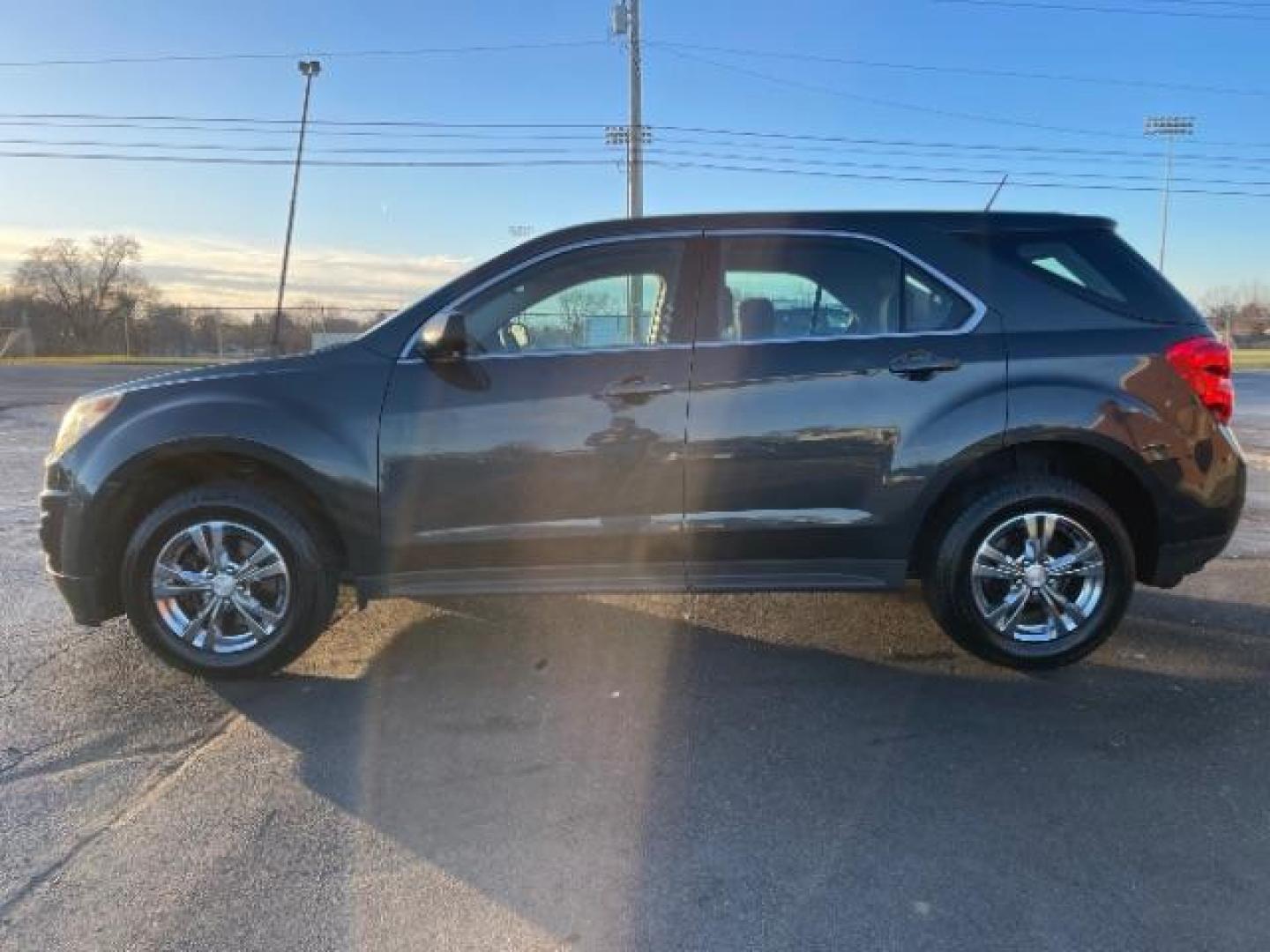 2013 Black Chevrolet Equinox LS 2WD (2GNALBEK6D1) with an 2.4L L4 DOHC 16V engine, 6-Speed Automatic transmission, located at 1184 Kauffman Ave, Fairborn, OH, 45324, (937) 908-9800, 39.807072, -84.030914 - Photo#2