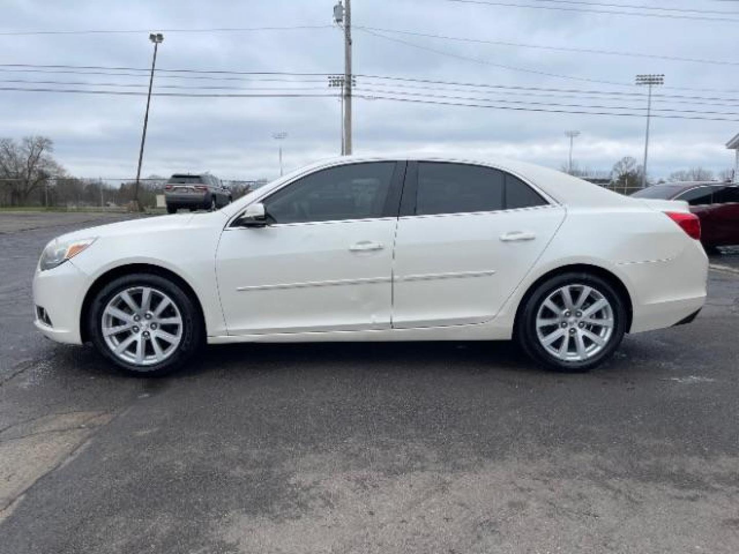 2013 White Diamond Tricoat Chevrolet Malibu 2LT (1G11E5SAXDF) with an 2.5L L4 DOHC 16V engine, 6-Speed Automatic transmission, located at 1951 S Dayton Lakeview Rd., New Carlisle, OH, 45344, (937) 908-9800, 39.890999, -84.050255 - Photo#2