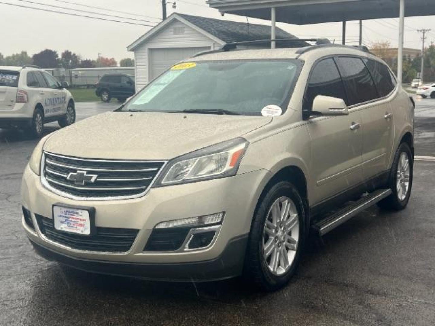 2013 Champagne Silver Metallic Chevrolet Traverse 1LT FWD (1GNKRGKD7DJ) with an 3.6L V6 DOHC 24V engine, 6-Speed Automatic transmission, located at 1230 East Main St, Xenia, OH, 45385, (937) 908-9800, 39.688026, -83.910172 - Third Row - Photo#2