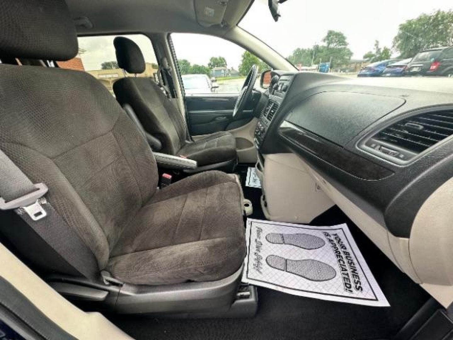 2013 Blue Streak Pearl Dodge Grand Caravan SE (2C4RDGBG1DR) with an 3.6L V6 DOHC 24V engine, 6-Speed Automatic transmission, located at 401 Woodman Dr, Riverside, OH, 45431, (937) 908-9800, 39.760899, -84.123421 - Photo#10