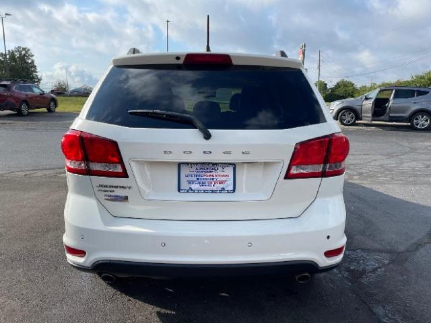 2013 White Dodge Journey Crew AWD (3C4PDDDG7DT) with an 3.6L V6 DOHC 24V engine, 6-Speed Automatic transmission, located at 1230 East Main St, Xenia, OH, 45385, (937) 908-9800, 39.688026, -83.910172 - Photo#3