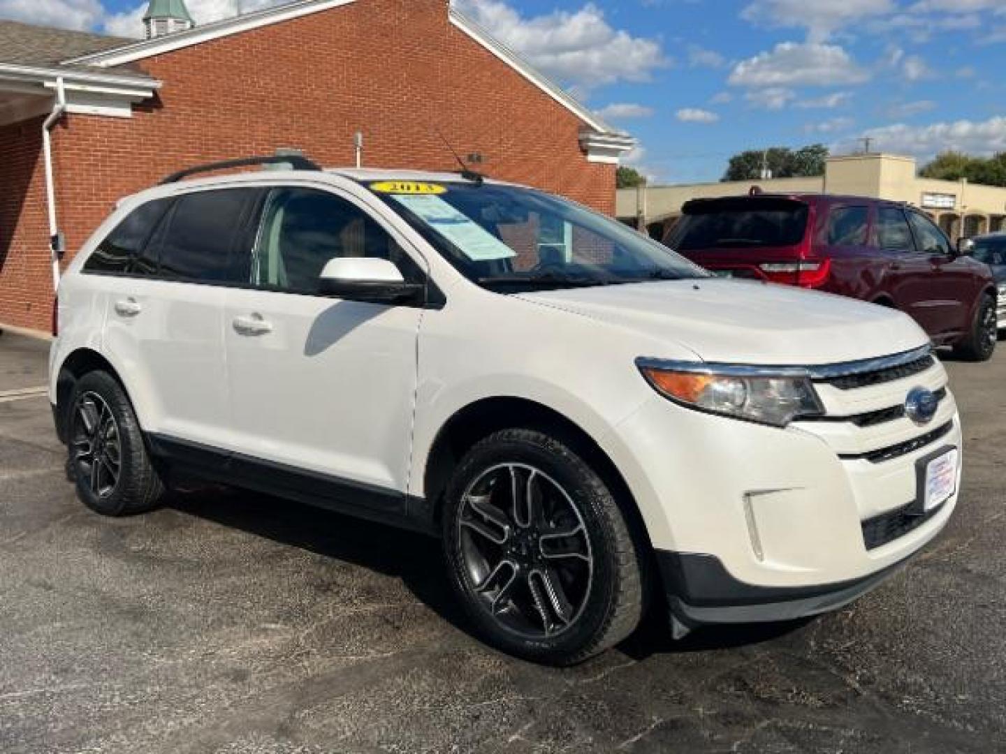 2013 White Platinum Tricoat Metallic Ford Edge SEL FWD (2FMDK3JC1DB) with an 3.5L V6 DOHC 24V engine, 6-Speed Automatic transmission, located at 1951 S Dayton Lakeview Rd., New Carlisle, OH, 45344, (937) 908-9800, 39.890999, -84.050255 - Photo#0