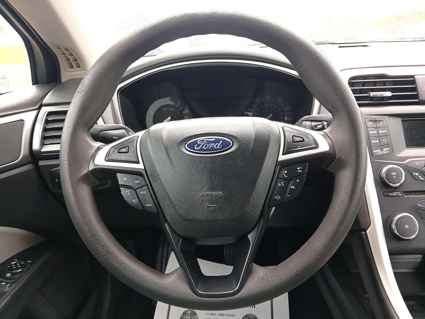 2013 Ford Fusion S (3FA6P0G76DR) with an 2.5L L4 DOHC 16V engine, located at 880 E. National Road, Vandalia, OH, 45377, (937) 908-9800, 39.891918, -84.183594 - 2013 Ford Fusion S - Photo#15