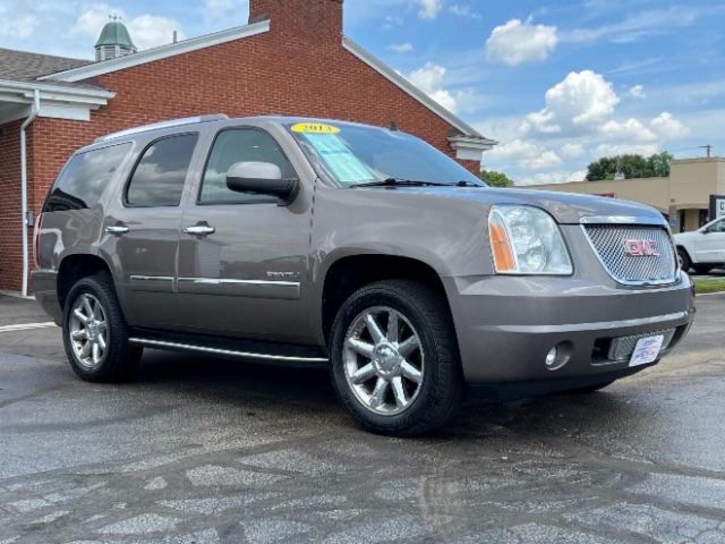 2013 Mocha Steel Metallic GMC Yukon Denali 4WD (1GKS2EEF1DR) with an 6.2L V8 OHV 16V engine, 6-Speed Automatic transmission, located at 4508 South Dixie Dr, Moraine, OH, 45439, (937) 908-9800, 39.689976, -84.218452 - Photo#0