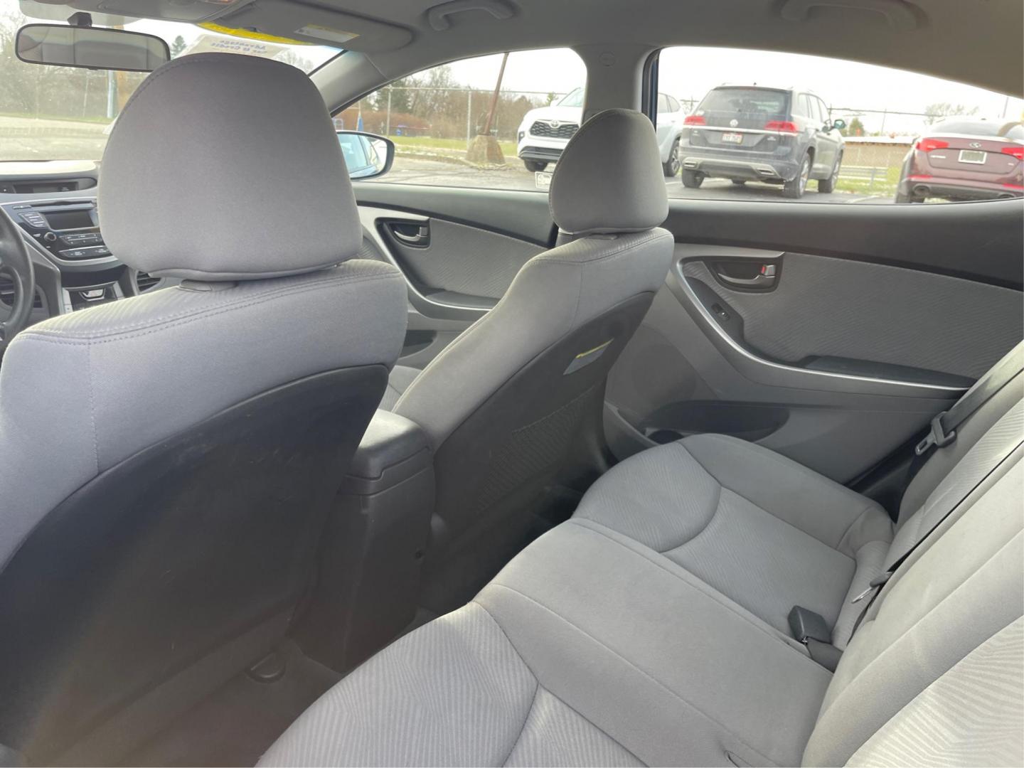 2013 Hyundai Elantra GLS A/T (KMHDH4AE8DU) with an 1.8L L4 DOHC 16V engine, 6-Speed Automatic transmission, located at 1184 Kauffman Ave, Fairborn, OH, 45324, (937) 908-9800, 39.807072, -84.030914 - 2013 Hyundai Elantra GLS A/T - Photo#9