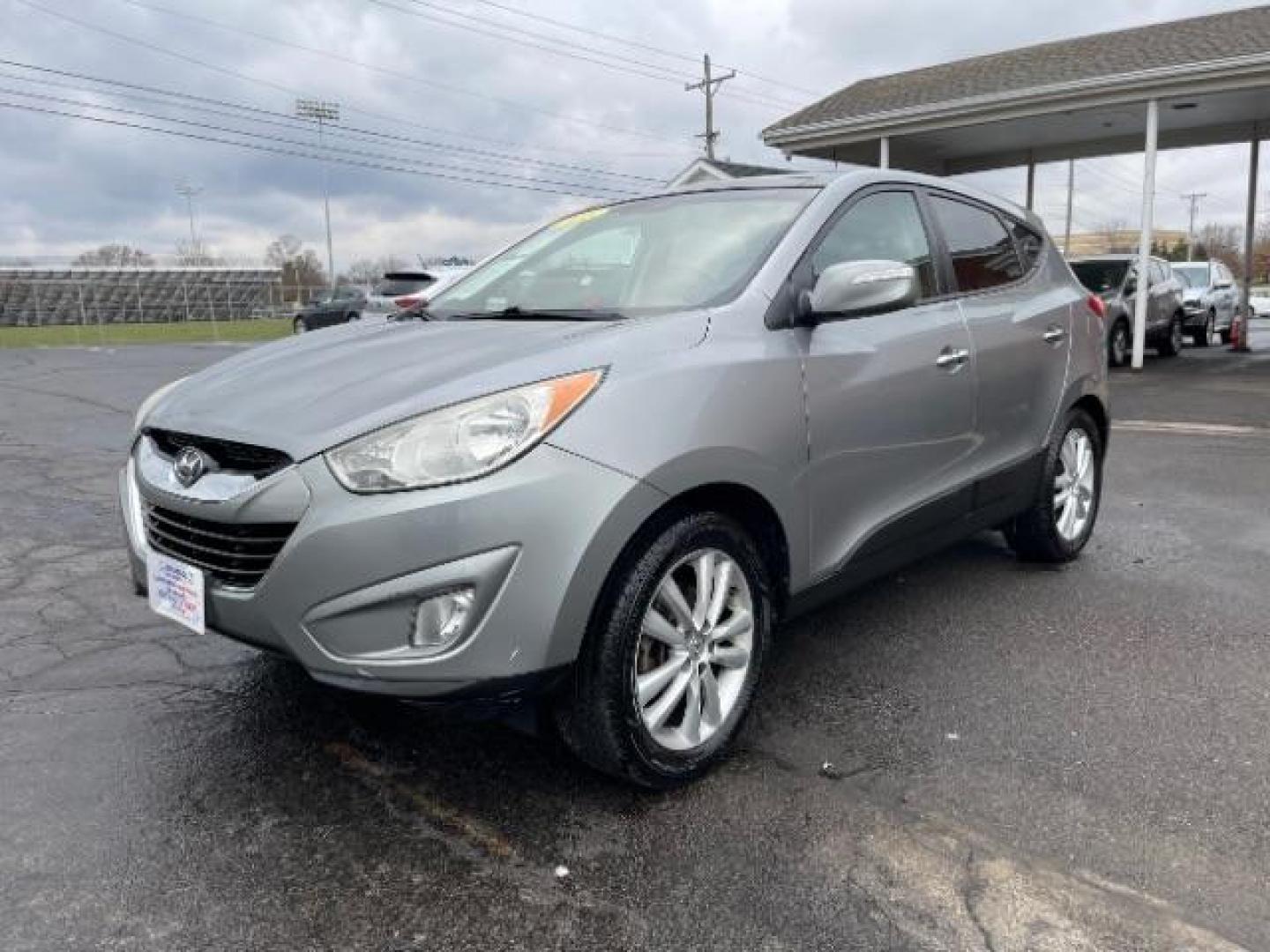 2013 Diamond Silver Metallic Hyundai Tucson Limited 2WD (KM8JU3ACXDU) with an 2.4L L4 DOHC 16V engine, 6-Speed Automatic transmission, located at 401 Woodman Dr, Riverside, OH, 45431, (937) 908-9800, 39.760899, -84.123421 - Photo#1