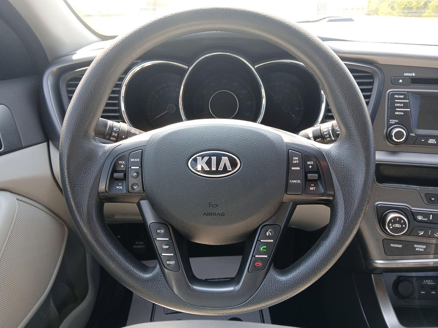 2013 Bright Silver Metallic Kia Optima LX AT (KNAGM4A78D5) with an 2.4L L4 DOHC 16V engine, 6-Speed Automatic transmission, located at 1099 N County Rd 25A, Troy, OH, 45373, (937) 908-9800, 40.057079, -84.212883 - Photo#13