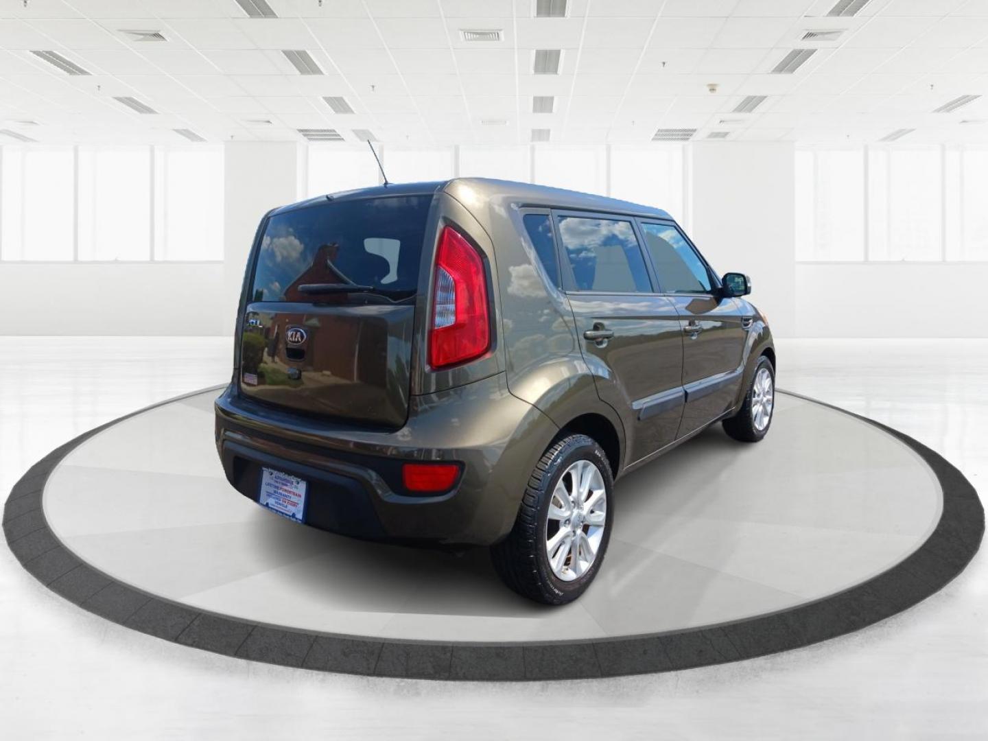 2013 Dune Kia Soul + (KNDJT2A62D7) with an 2.0L L4 DOHC 16V engine, located at 4508 South Dixie Dr, Moraine, OH, 45439, (937) 908-9800, 39.689976, -84.218452 - Photo#2