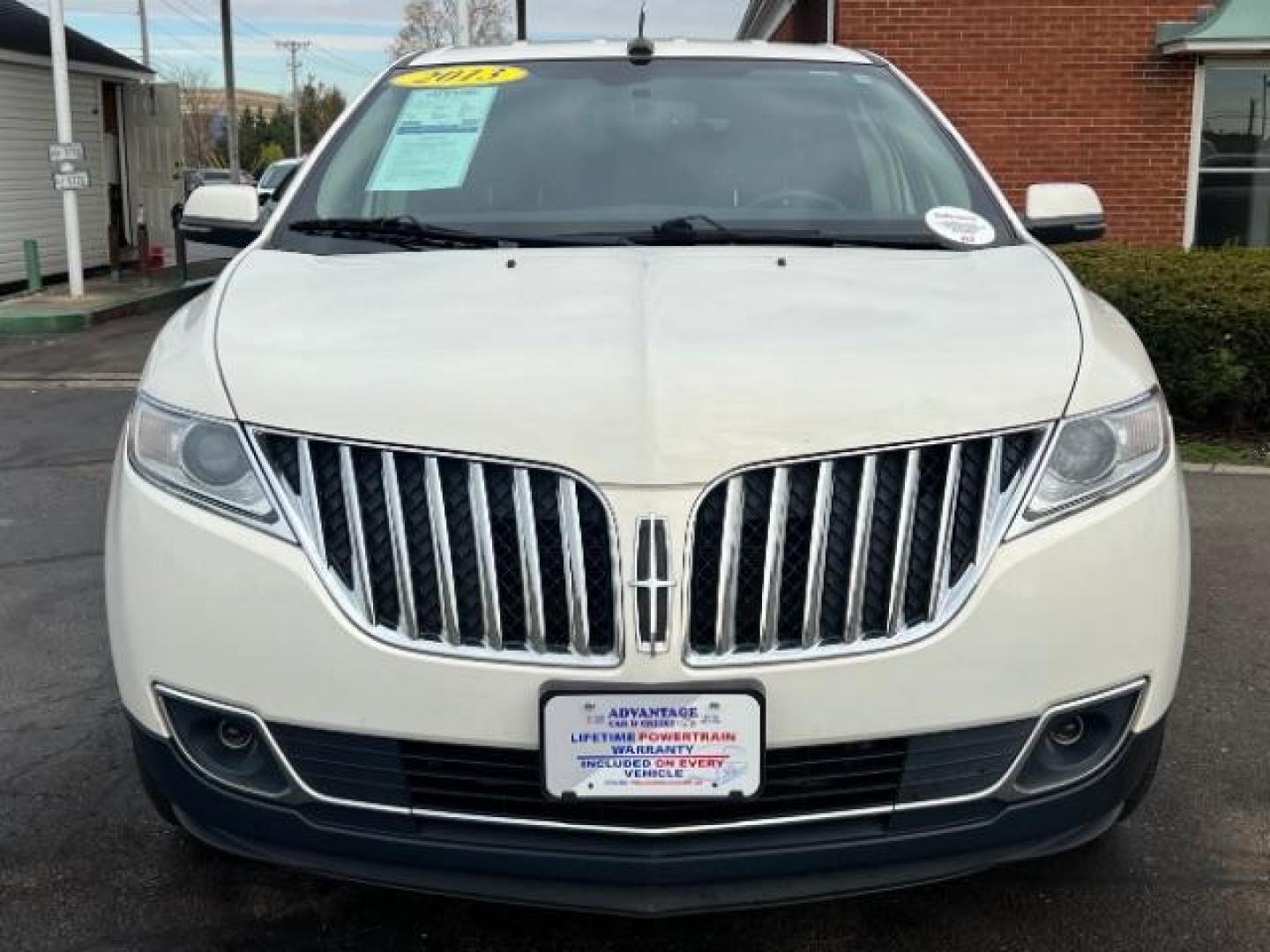 2013 White Platinum Metallic Tri-Coat Lincoln MKX AWD (2LMDJ8JK1DB) with an 3.7L V6 DOHC 24V engine, 6-Speed Automatic transmission, located at 1184 Kauffman Ave, Fairborn, OH, 45324, (937) 908-9800, 39.807072, -84.030914 - Photo#1