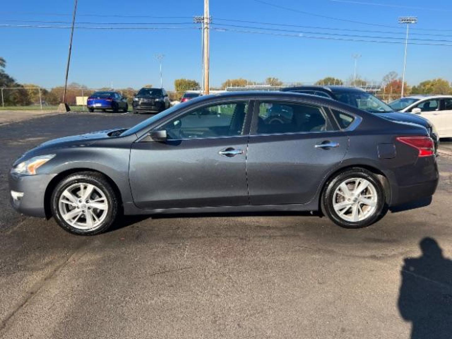 2013 Metallic Slate Nissan Altima 2.5 SV (1N4AL3AP9DC) with an 2.5L L4 DOHC 16V engine, located at 1951 S Dayton Lakeview Rd., New Carlisle, OH, 45344, (937) 908-9800, 39.890999, -84.050255 - Photo#3