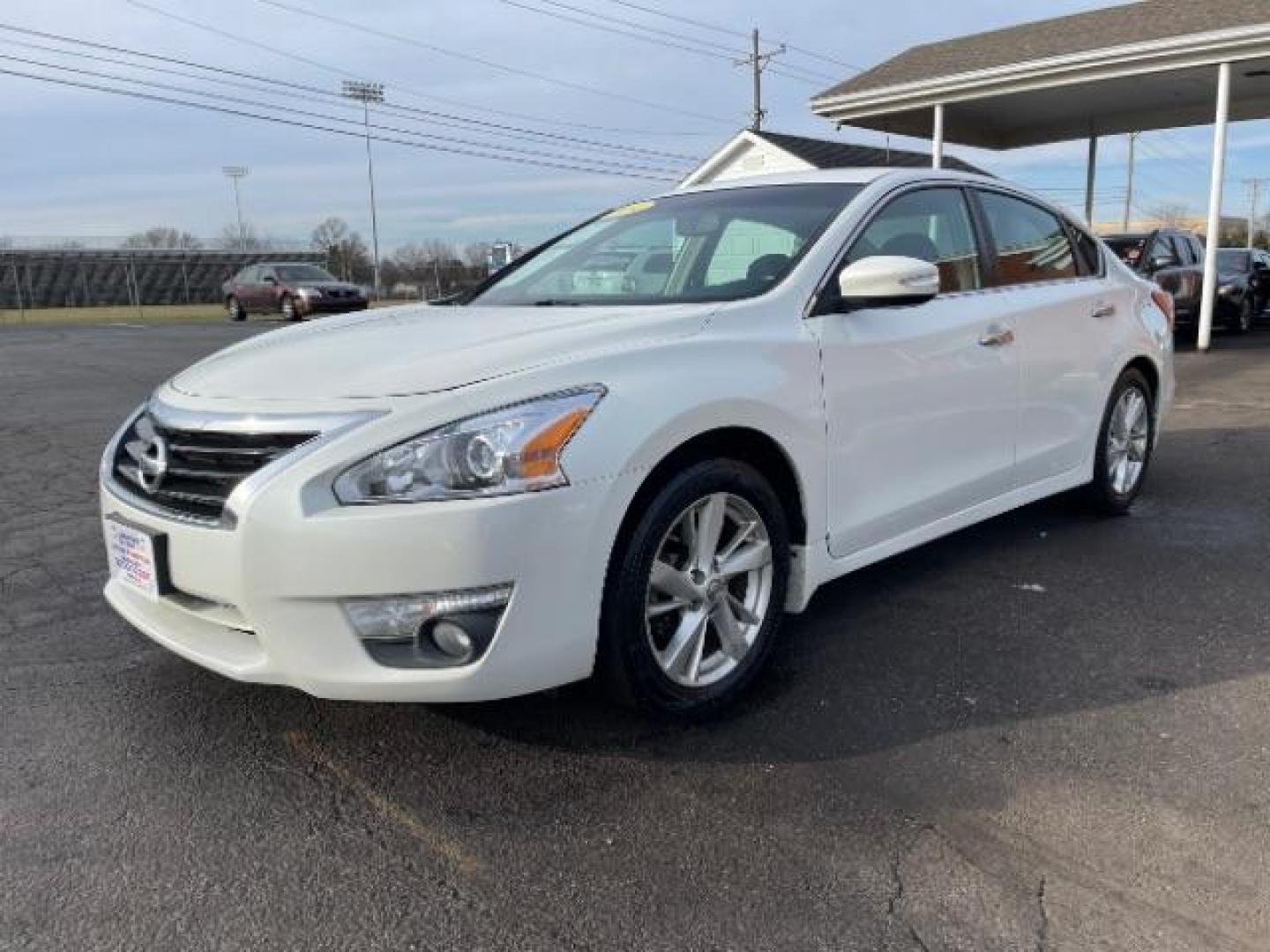 2013 Pearl White Nissan Altima 2.5 SV (1N4AL3AP4DN) with an 2.5L L4 DOHC 16V engine, located at 1099 N County Rd 25A, Troy, OH, 45373, (937) 908-9800, 40.057079, -84.212883 - Photo#1