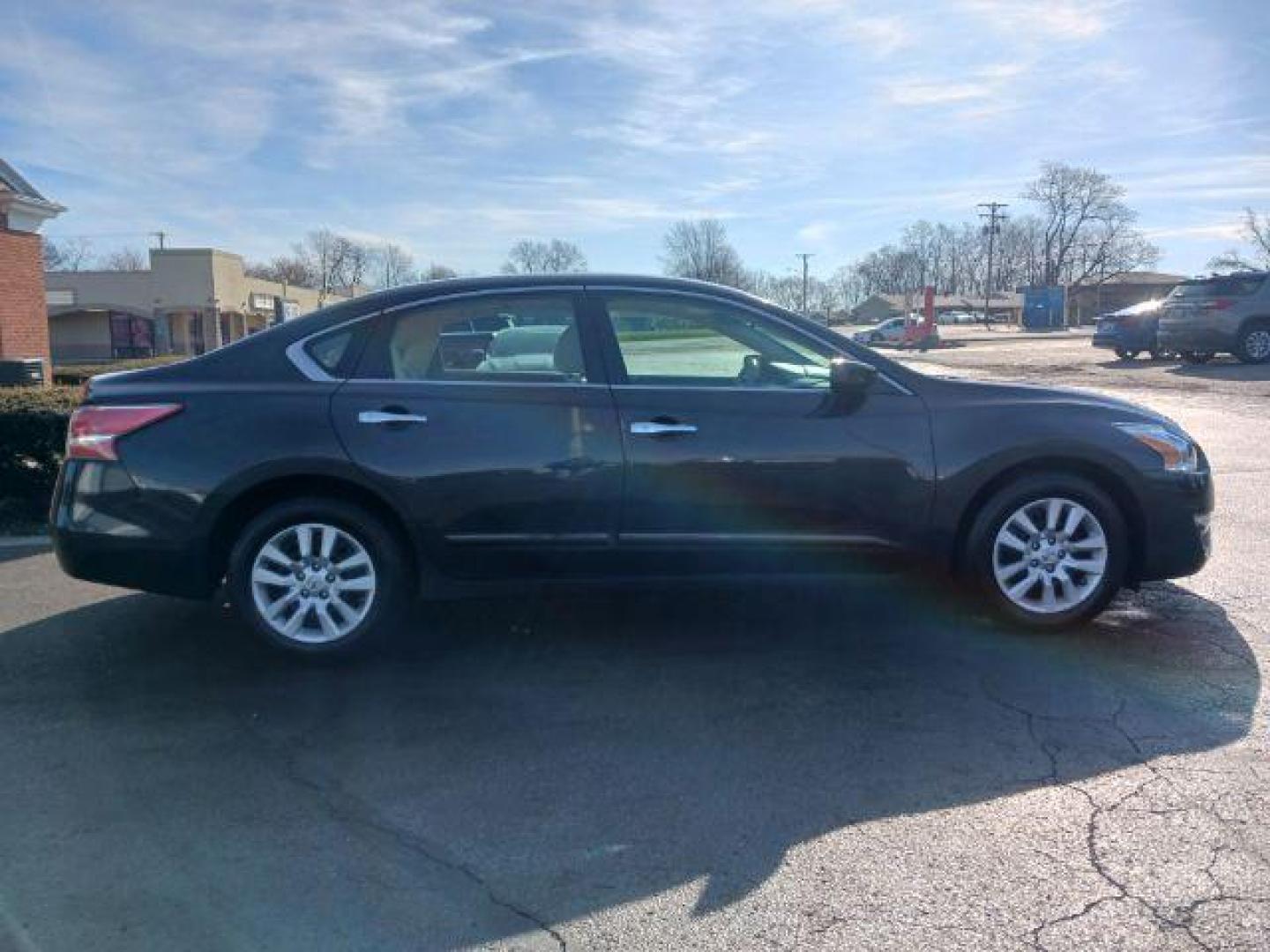 2013 Storm Blue Metallic Nissan Altima 2.5 S (1N4AL3AP7DC) with an 2.5L L4 DOHC 16V engine, located at 1099 N County Rd 25A, Troy, OH, 45373, (937) 908-9800, 40.057079, -84.212883 - Photo#4