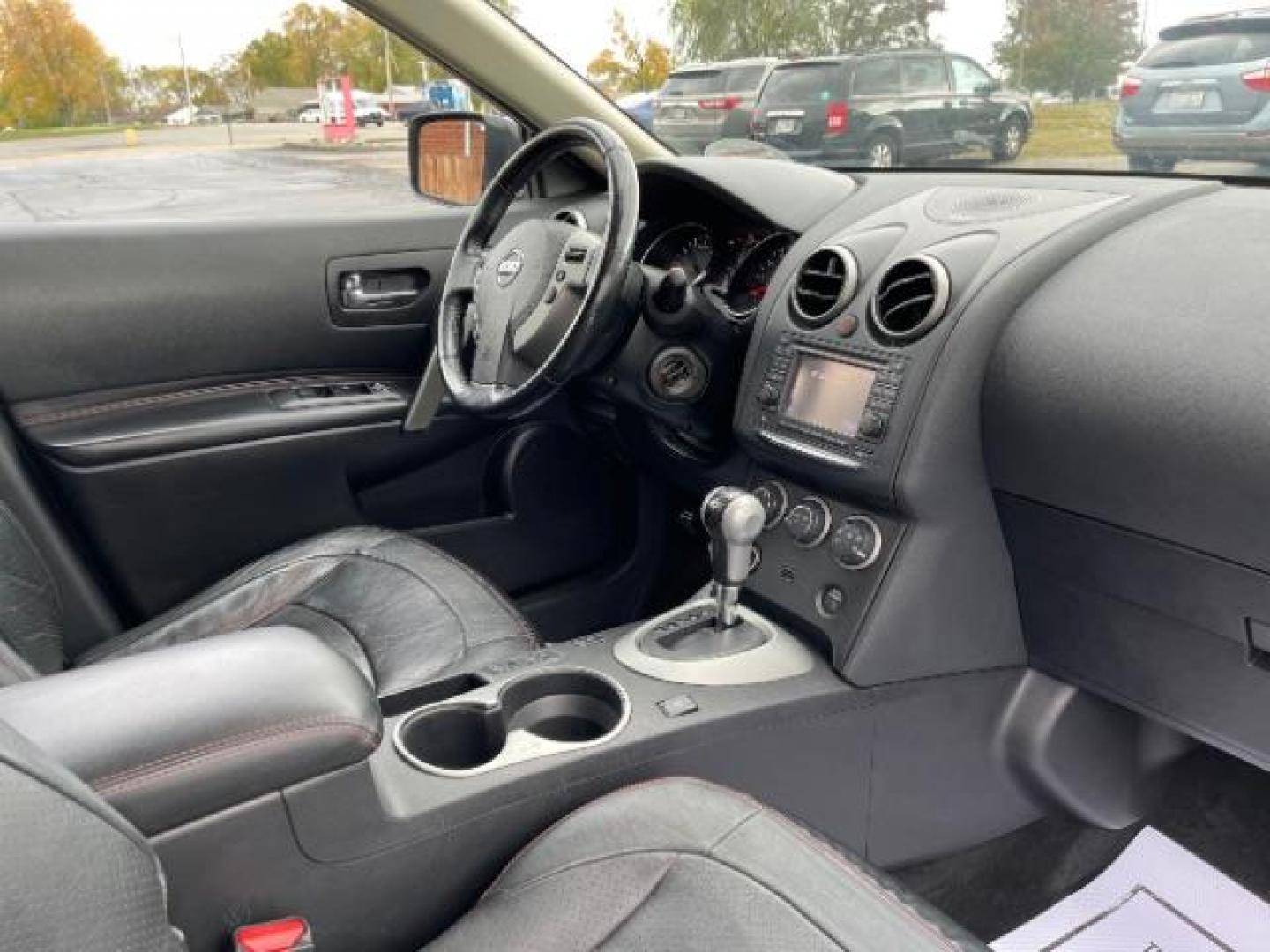 2013 Pearl White Nissan Rogue S AWD (JN8AS5MVXDW) with an 2.5L L4 DOHC 16V engine, Continuously Variable Transmission transmission, located at 1230 East Main St, Xenia, OH, 45385, (937) 908-9800, 39.688026, -83.910172 - Photo#10