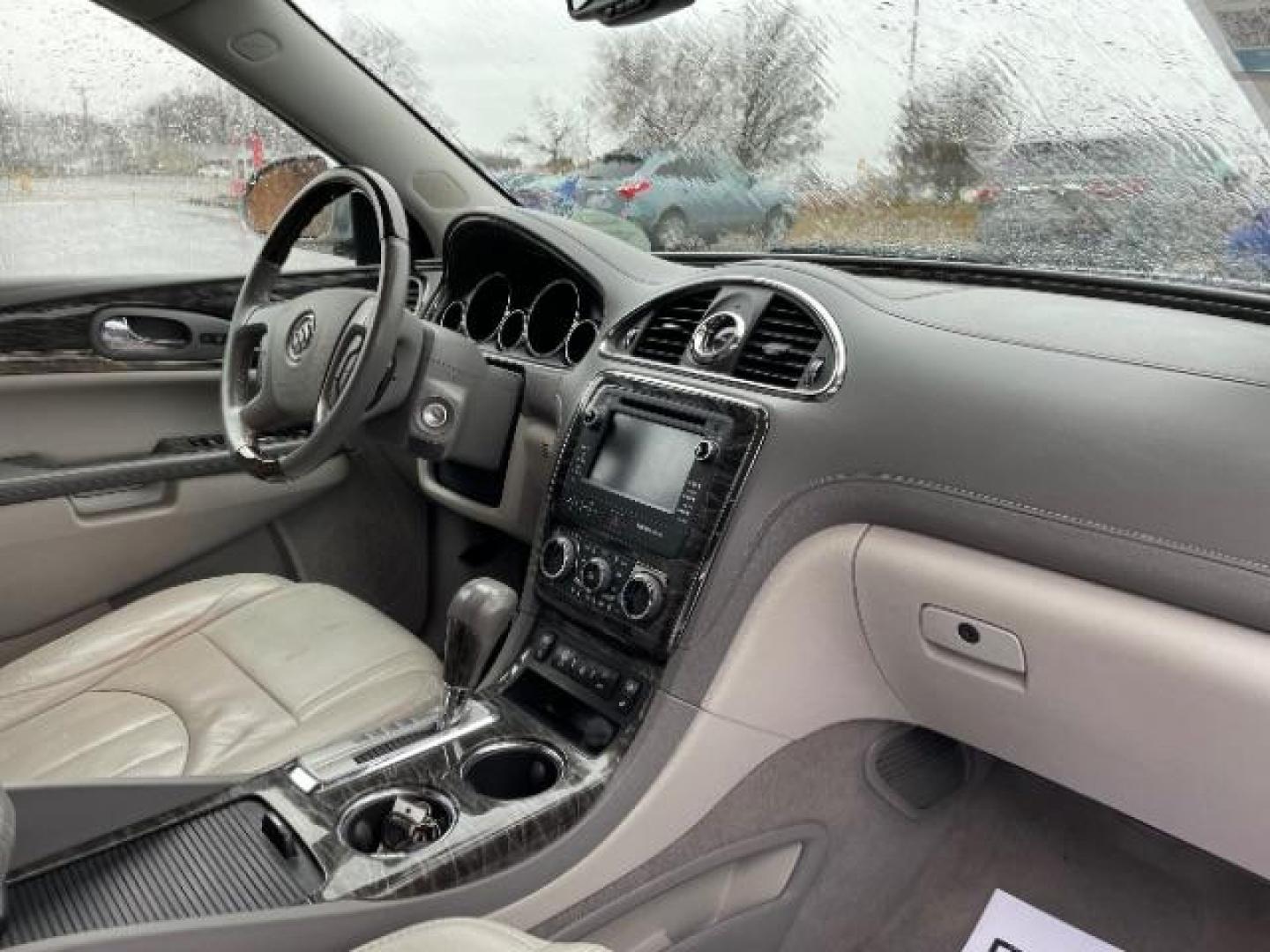 2014 Quicksilver Metallic Buick Enclave Leather FWD (5GAKRBKD4EJ) with an 3.6L V6 DOHC 24V engine, 6-Speed Automatic Overdrive transmission, located at 1951 S Dayton Lakeview Rd., New Carlisle, OH, 45344, (937) 908-9800, 39.890999, -84.050255 - Photo#7