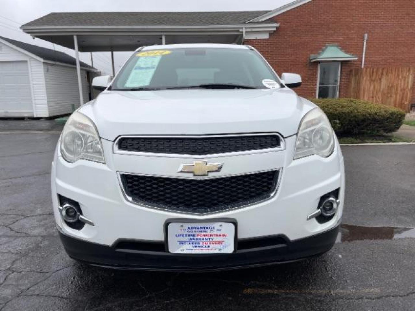 2014 White Diamond Tricoat Chevrolet Equinox 2LT 2WD (2GNALCEK5E6) with an 2.4L L4 DOHC 16V FFV engine, 6-Speed Automatic transmission, located at 1099 N County Rd 25A, Troy, OH, 45373, (937) 908-9800, 40.057079, -84.212883 - Photo#4