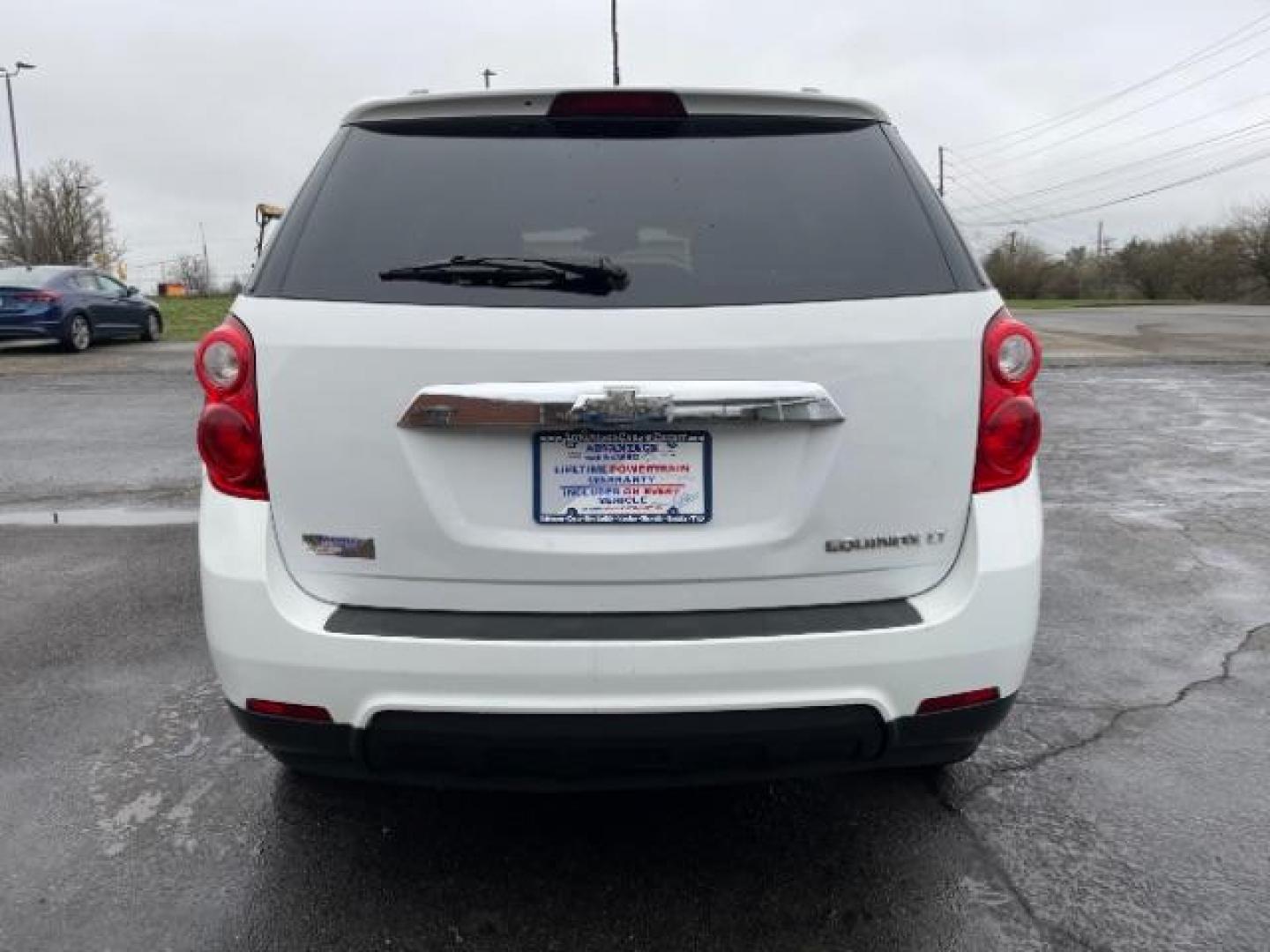 2014 White Diamond Tricoat Chevrolet Equinox 2LT 2WD (2GNALCEK5E6) with an 2.4L L4 DOHC 16V FFV engine, 6-Speed Automatic transmission, located at 1099 N County Rd 25A, Troy, OH, 45373, (937) 908-9800, 40.057079, -84.212883 - Photo#5