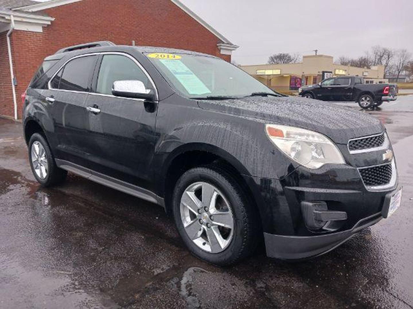 2014 Black Chevrolet Equinox 1LT 2WD (2GNALBEK2E6) with an 2.4L L4 DOHC 16V FFV engine, 6-Speed Automatic transmission, located at 1184 Kauffman Ave, Fairborn, OH, 45324, (937) 908-9800, 39.807072, -84.030914 - Photo#0