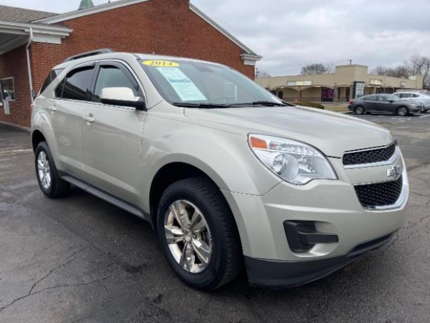 2014 Champagne Silver Metallic Chevrolet Equinox 1LT 2WD (2GNALBEK0E6) with an 2.4L L4 DOHC 16V FFV engine, 6-Speed Automatic transmission, located at 401 Woodman Dr, Riverside, OH, 45431, (937) 908-9800, 39.760899, -84.123421 - Photo#0