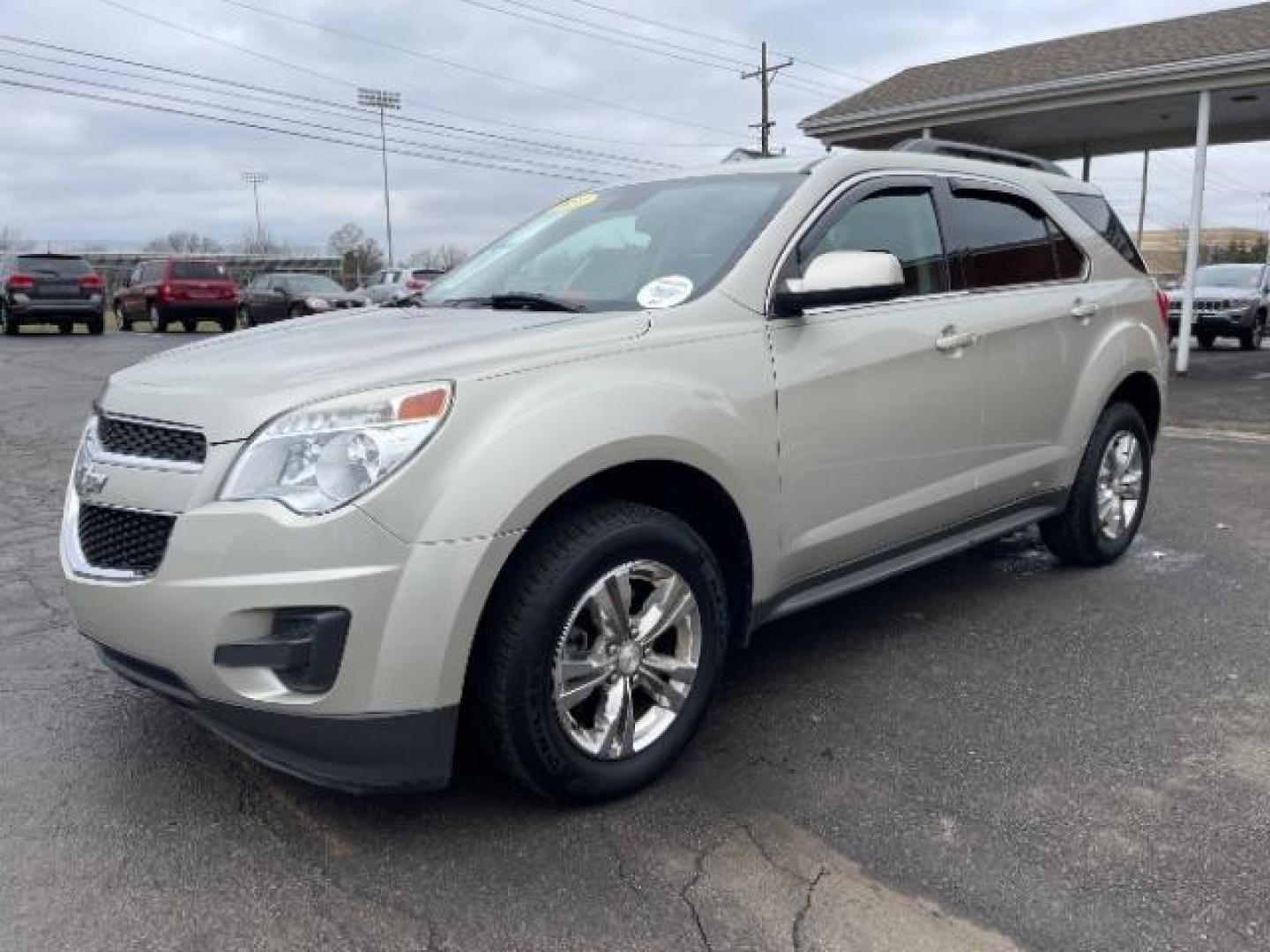 2014 Champagne Silver Metallic Chevrolet Equinox 1LT 2WD (2GNALBEK0E6) with an 2.4L L4 DOHC 16V FFV engine, 6-Speed Automatic transmission, located at 401 Woodman Dr, Riverside, OH, 45431, (937) 908-9800, 39.760899, -84.123421 - Photo#1