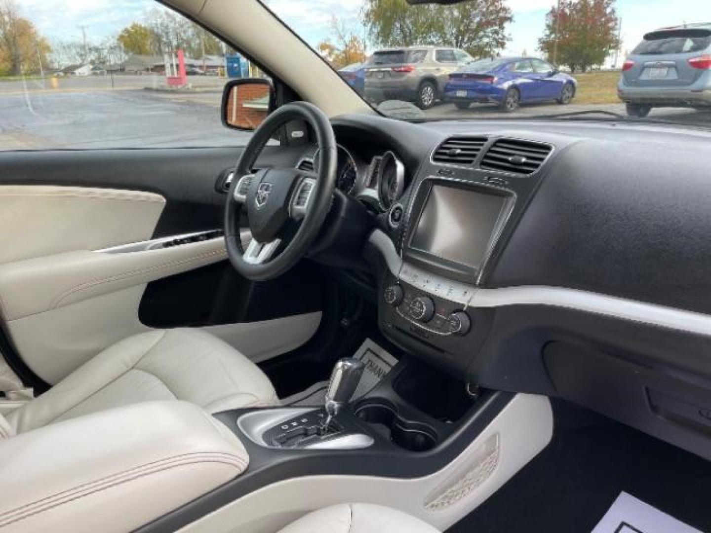 2014 Bright Silver Metallic CC Dodge Journey Limited AWD (3C4PDDDG1ET) with an 3.6L V6 DOHC 24V engine, 6-Speed Automatic transmission, located at 1230 East Main St, Xenia, OH, 45385, (937) 908-9800, 39.688026, -83.910172 - Photo#12