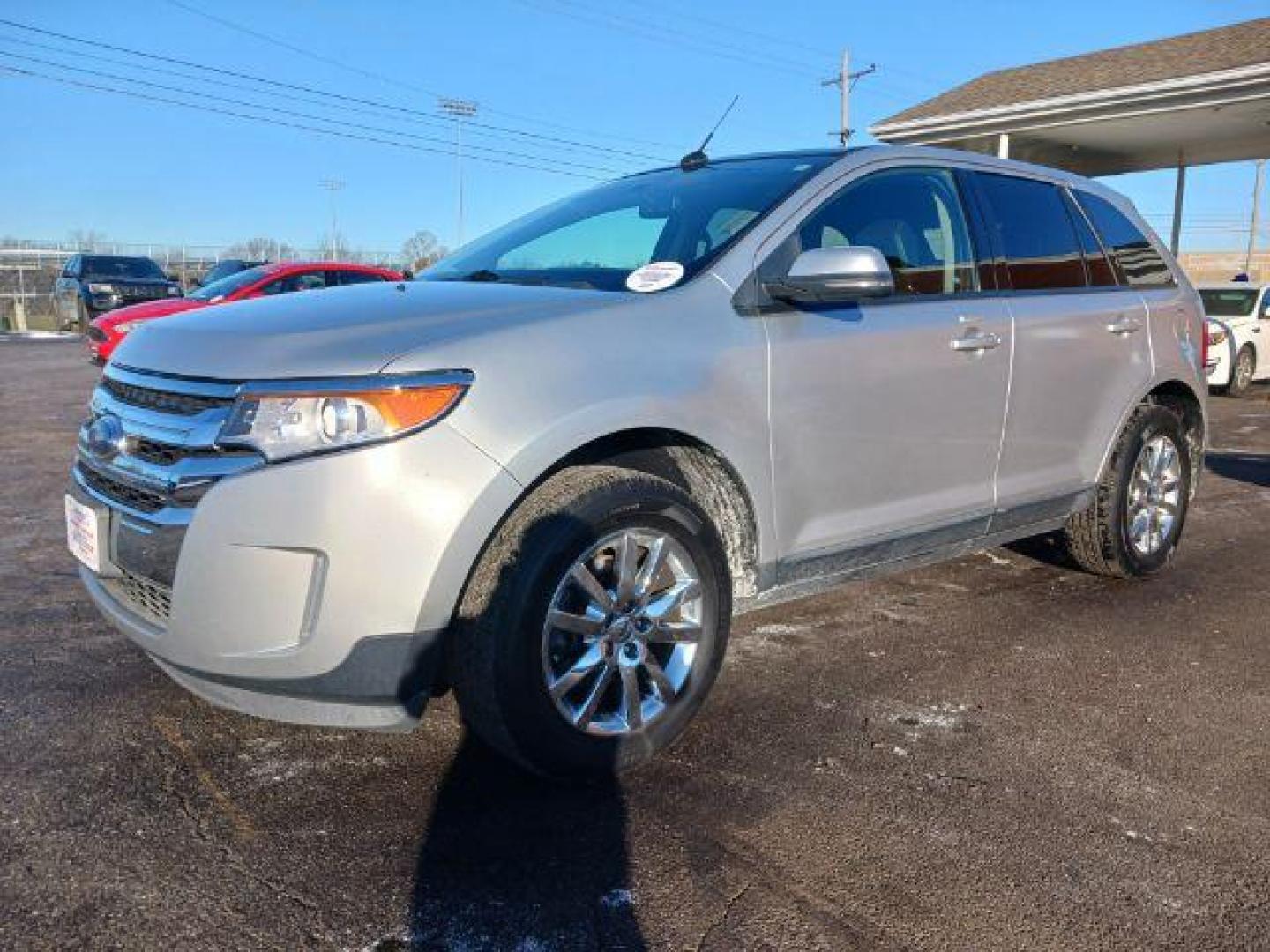 2014 Ingot Silver Metallic Ford Edge SEL AWD (2FMDK4JC8EB) with an 3.5L V6 DOHC 24V engine, 6-Speed Automatic transmission, located at 1184 Kauffman Ave, Fairborn, OH, 45324, (937) 908-9800, 39.807072, -84.030914 - Photo#2