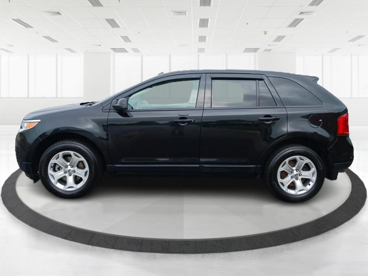 2014 Tuxedo Black Metallic Ford Edge (2FMDK3JC5EB) with an 3.5L V6 DOHC 24V engine, 6-Speed Automatic transmission, located at 1099 N County Rd 25A, Troy, OH, 45373, (937) 908-9800, 40.057079, -84.212883 - Photo#5