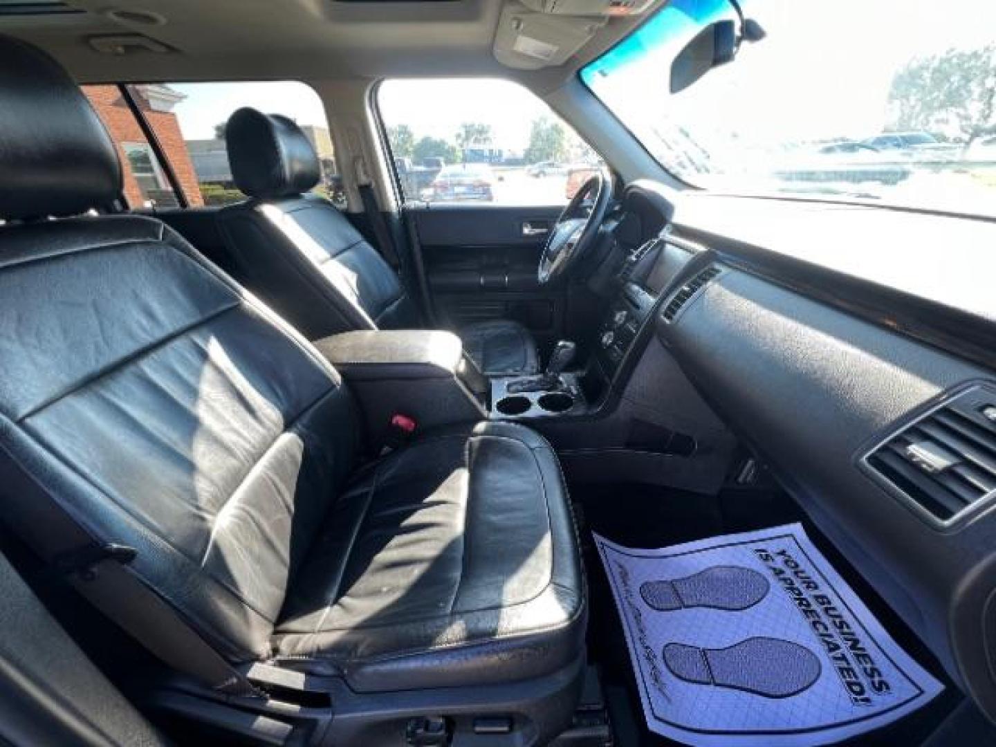 2014 Ingot Silver Metallic Ford Flex SEL FWD (2FMGK5C88EB) with an 3.5L V6 DOHC 24V engine, 6-Speed Automatic Overdrive transmission, located at 880 E. National Road, Vandalia, OH, 45377, (937) 908-9800, 39.891918, -84.183594 - Photo#10