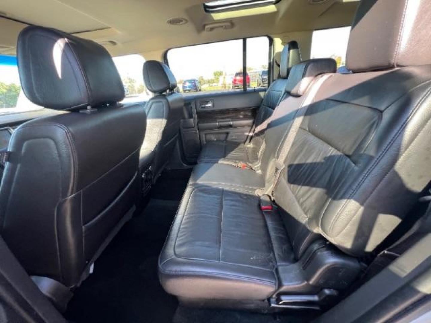 2014 Ingot Silver Metallic Ford Flex SEL FWD (2FMGK5C88EB) with an 3.5L V6 DOHC 24V engine, 6-Speed Automatic Overdrive transmission, located at 880 E. National Road, Vandalia, OH, 45377, (937) 908-9800, 39.891918, -84.183594 - Photo#7