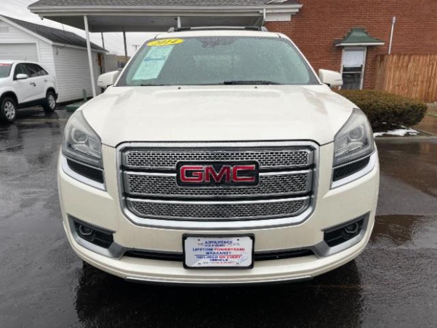 2014 White Diamond Tricoat GMC Acadia Denali AWD (1GKKVTKD0EJ) with an 3.6L V6 DOHC 24V engine, 6-Speed Automatic transmission, located at 1099 N County Rd 25A, Troy, OH, 45373, (937) 908-9800, 40.057079, -84.212883 - Photo#5